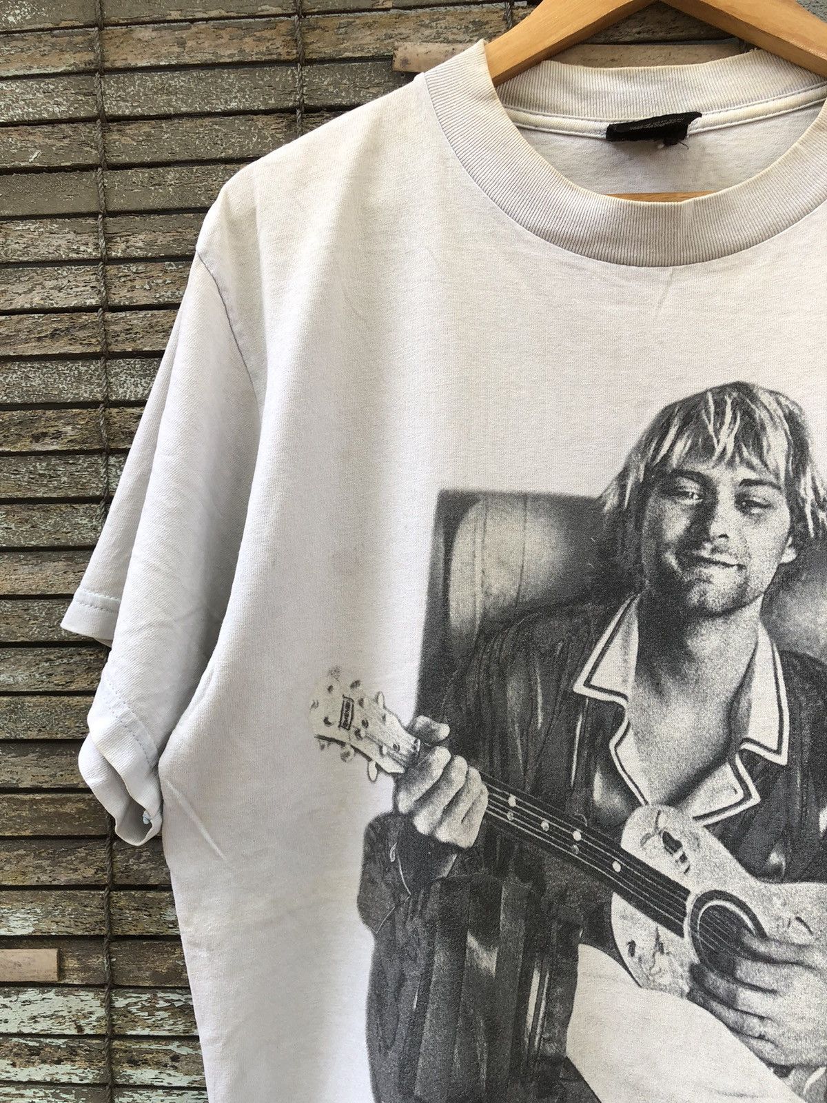 Band Tees RARE Vintage 90s Kurt Cobain Nirvana Band Tee Size US L / EU 52-54 / 3 - 4 Thumbnail