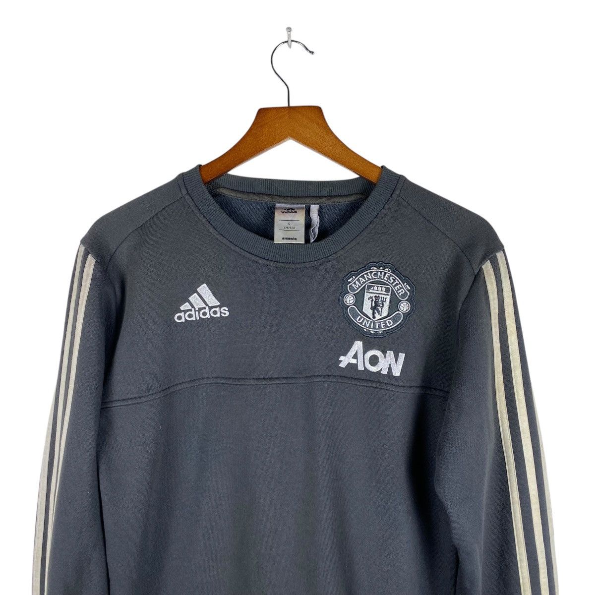 Adidas Vintage Adidas Manchester United Sweatshirt Size US S / EU 44-46 / 1 - 2 Thumbnail
