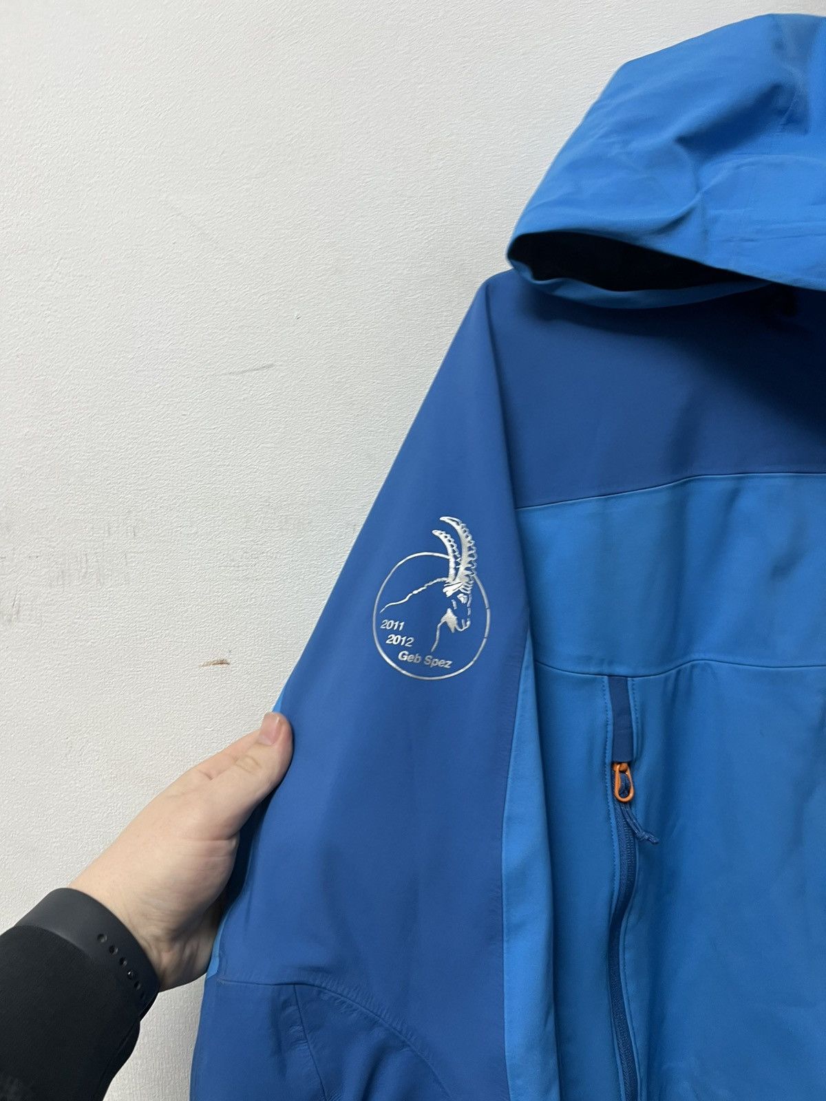 Arc'teryx Arcteryx Goretex Jacket Blue Gorpcore Mens Y2K Size US M / EU 48-50 / 2 - 2 Thumbnail