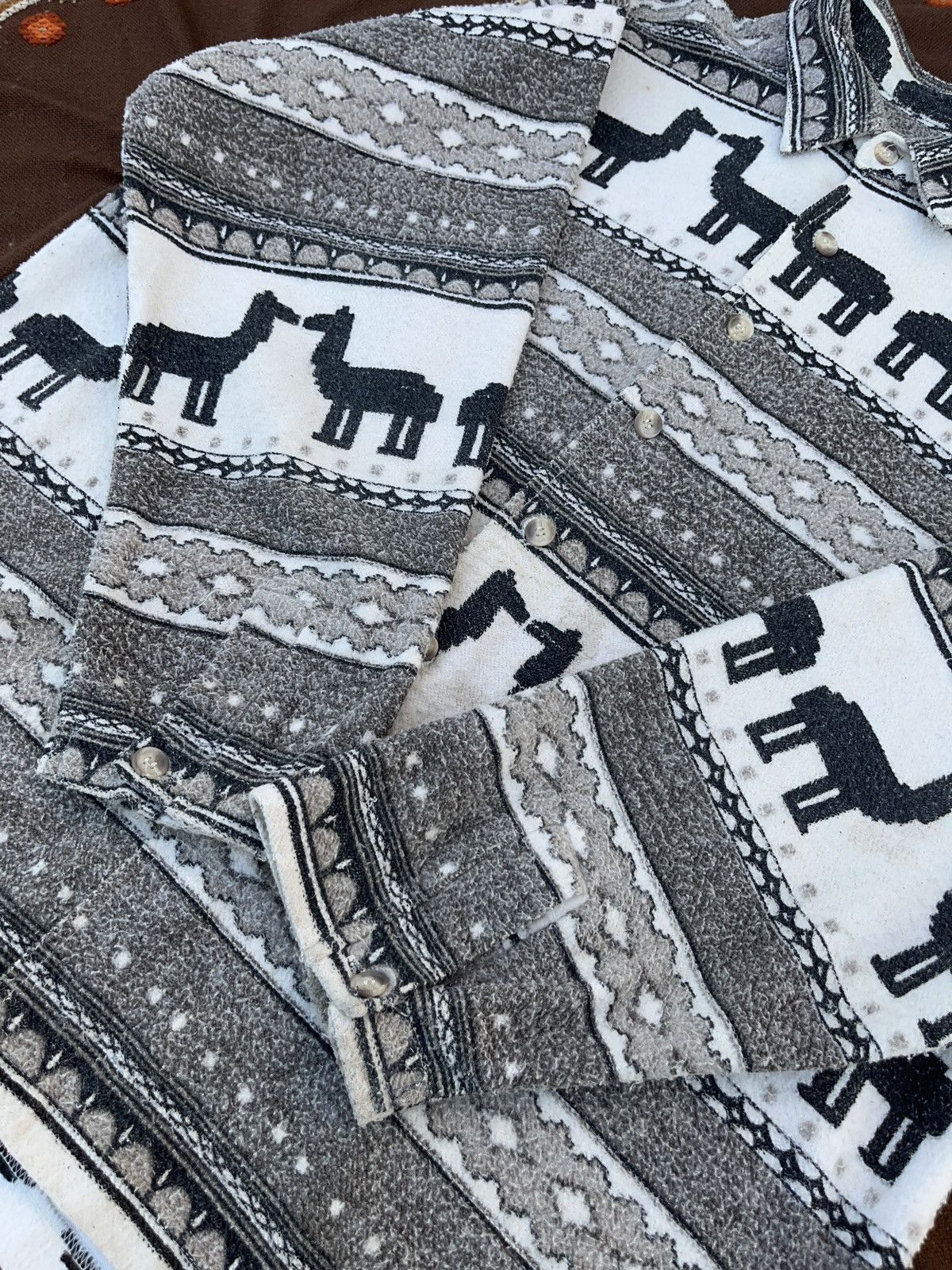 Native × Vintage Vintage 80s Tribal Alpaca Llama Overshirt Andean Style Size US XL / EU 56 / 4 - 4 Thumbnail