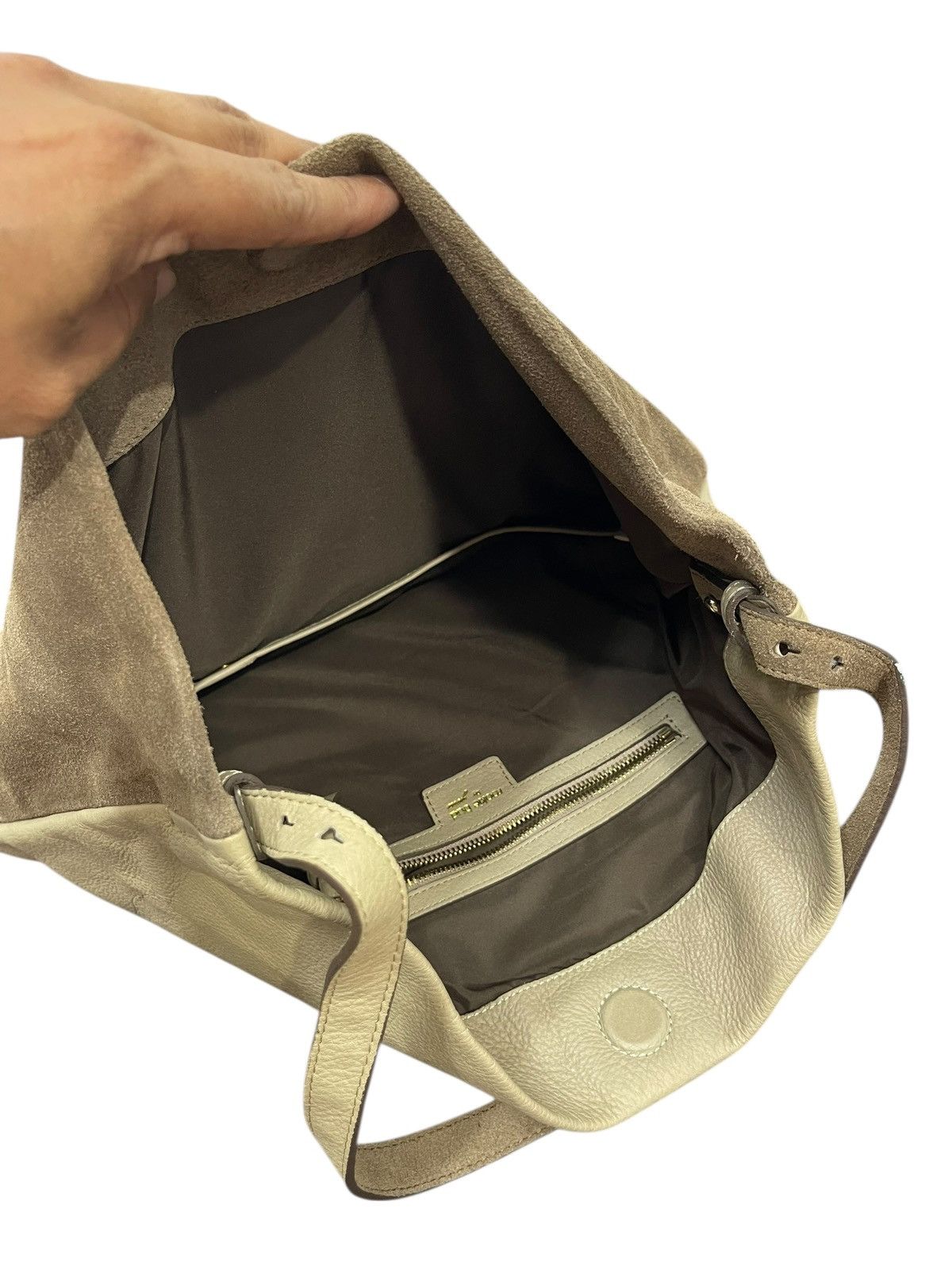 Le Grande Bleu (L.G.B.) Suede Leather Rookie Bud Shoulder Bag margiela julius 1🟩6 Size ONE SIZE - 18 Thumbnail