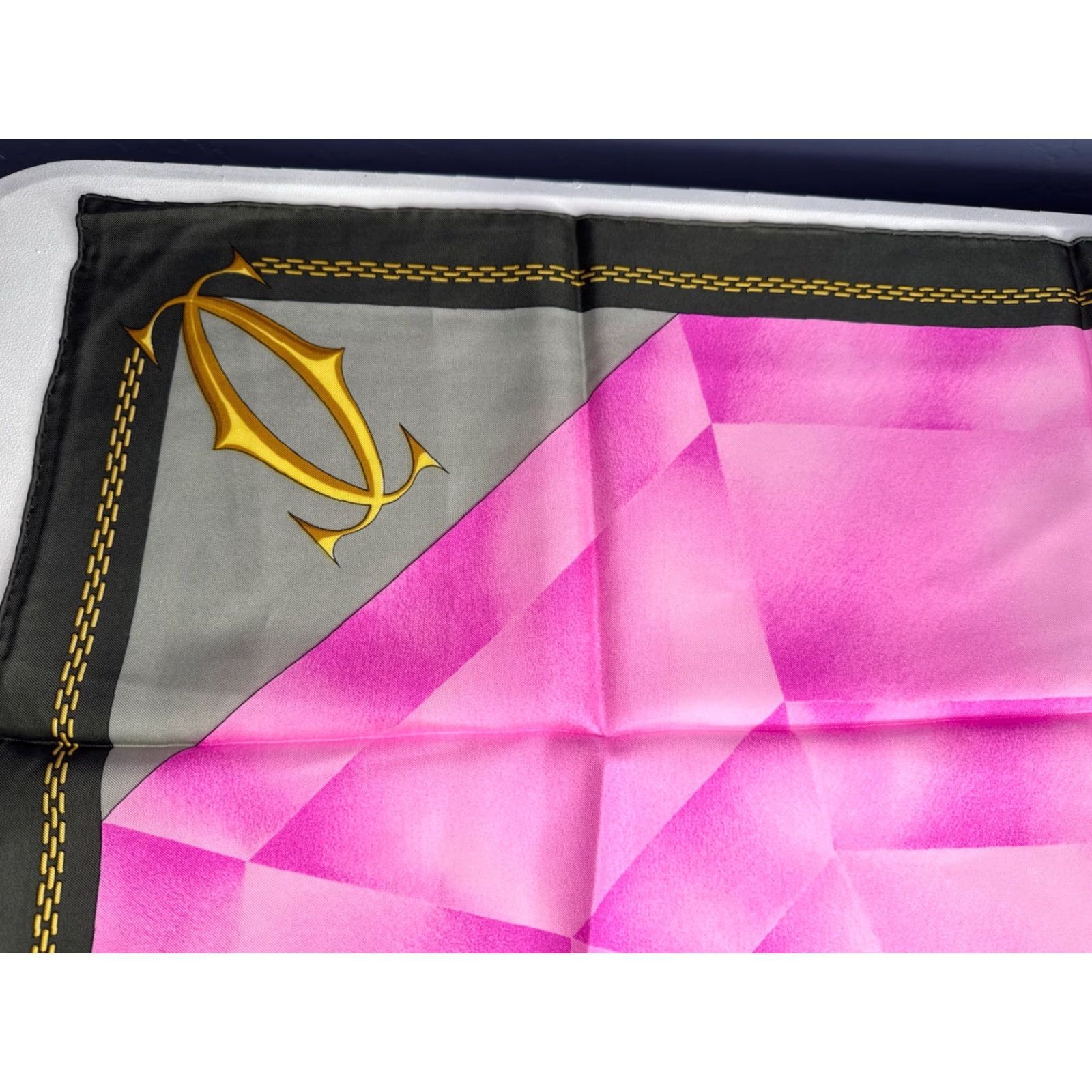Cartier VINTAGE Cartier Paris Must De Silk Scarf Pink 100% Silk Diamond France Women Size ONE SIZE - 4 Thumbnail