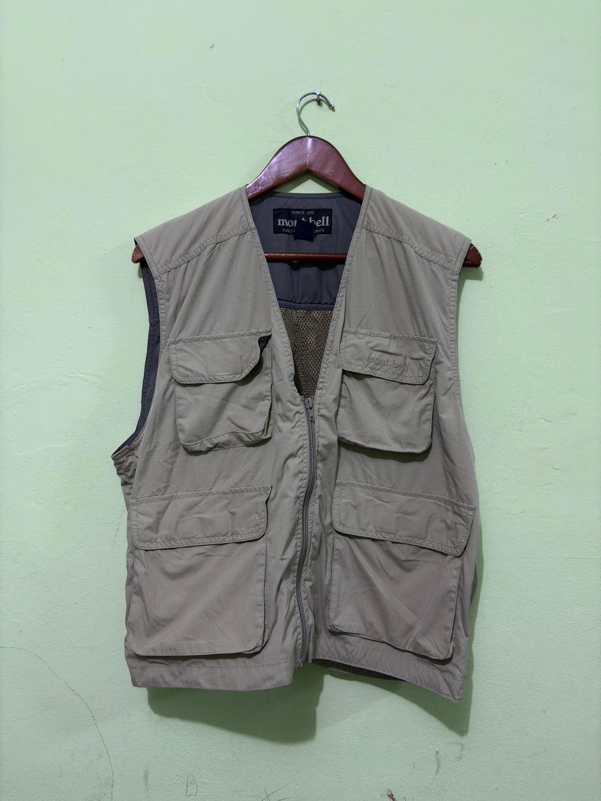 VTG Montbell Multi Pocket Vest Design