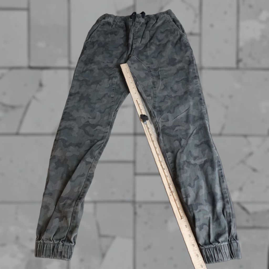 Zanerobe Zanerobe Mens Pants 30 Gray Joggers Drawstring Cotton Twill Camo Shirt? Size US 30 / EU 46 - 1 Thumbnail
