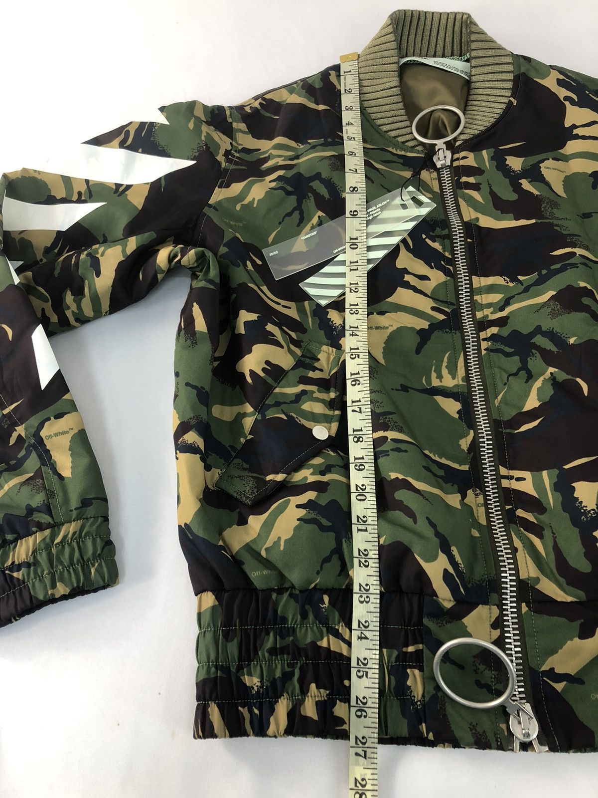 Off-White Off White Arrow Camo Polyamide Jacket 2018 Super Rare Size US XL / EU 56 / 4 - 7 Thumbnail