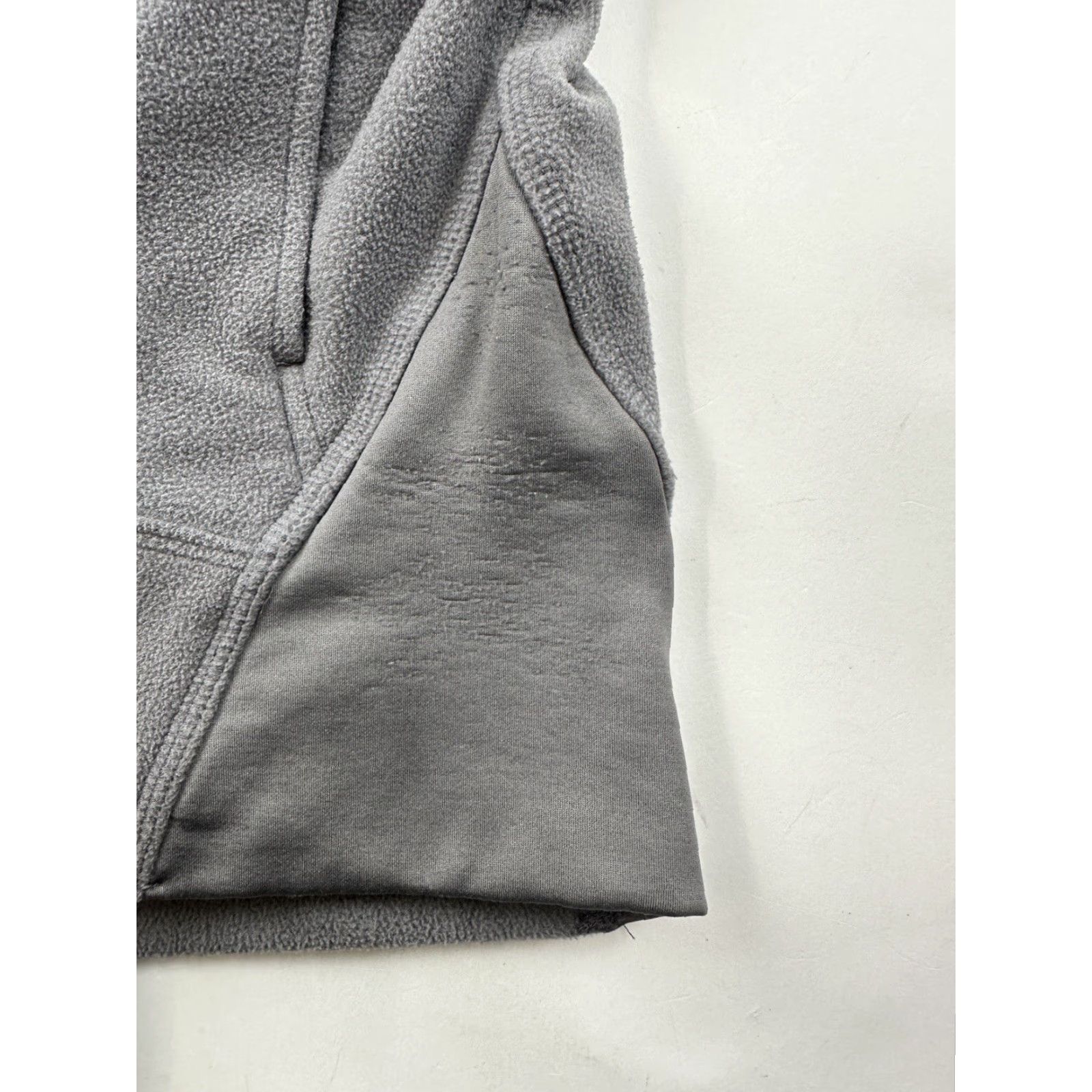 Vintage Columbia Vest Womens Small Gray Full Zip Up Fleece Sleeveless Size S / US 4 / IT 40 - 2 Thumbnail