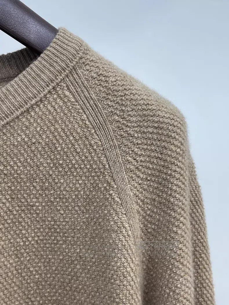 Loro Piana Loro Piana Solid color knitted cashmere sweater. Size S / US 4 / IT 40 - 6 Thumbnail