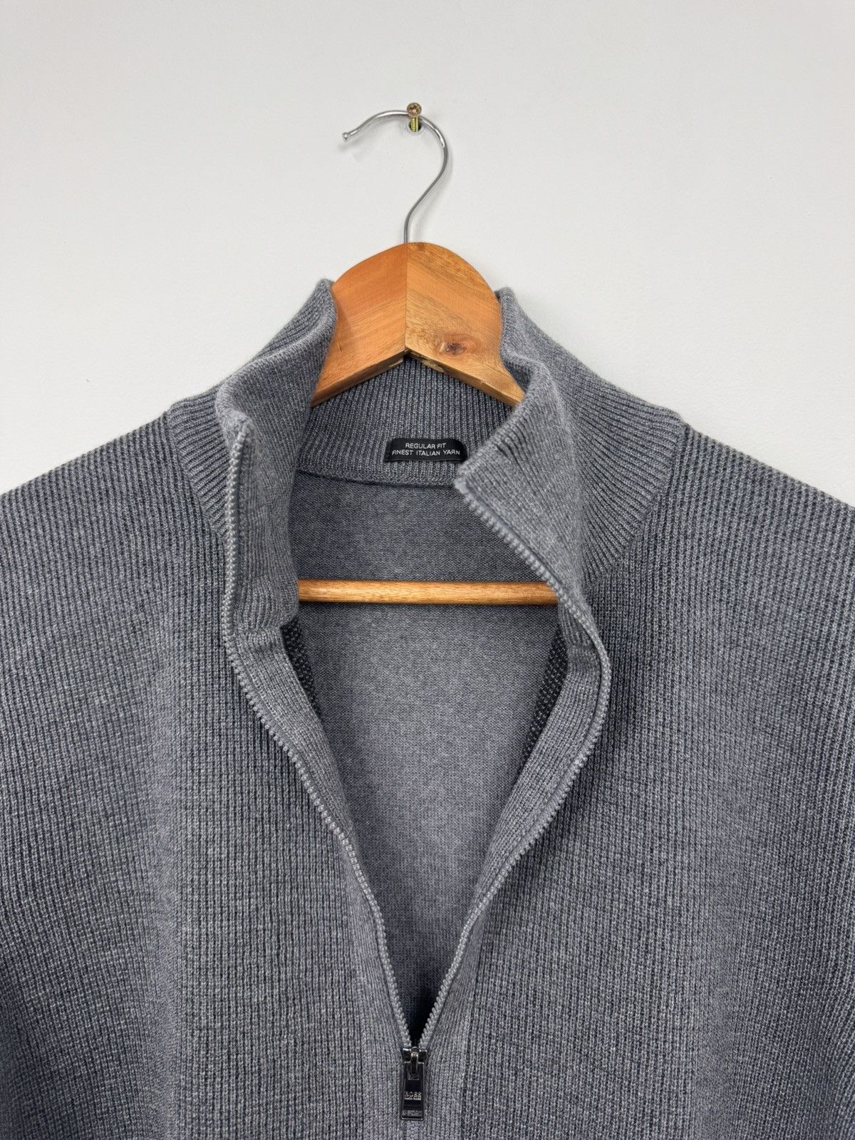 Hugo Boss Hugo Boss Men Knitted Zip-Up Sweater Gray Size M Size US M / EU 48-50 / 2 - 7 Thumbnail