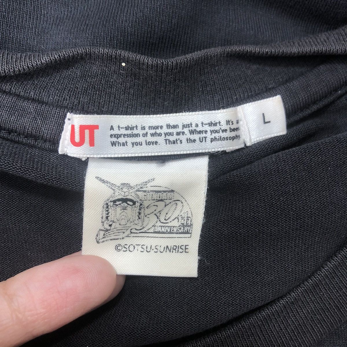 UNIQLO x GUNDAM GELGOOG 30th Anniversary Tee Shirt Manga