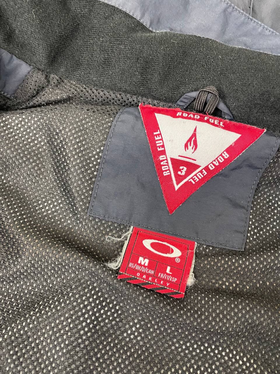 Oakley Vintage Software Oakley Ski Jacket GorpCore 90s USA Software Size US M / EU 48-50 / 2 - 14 Thumbnail