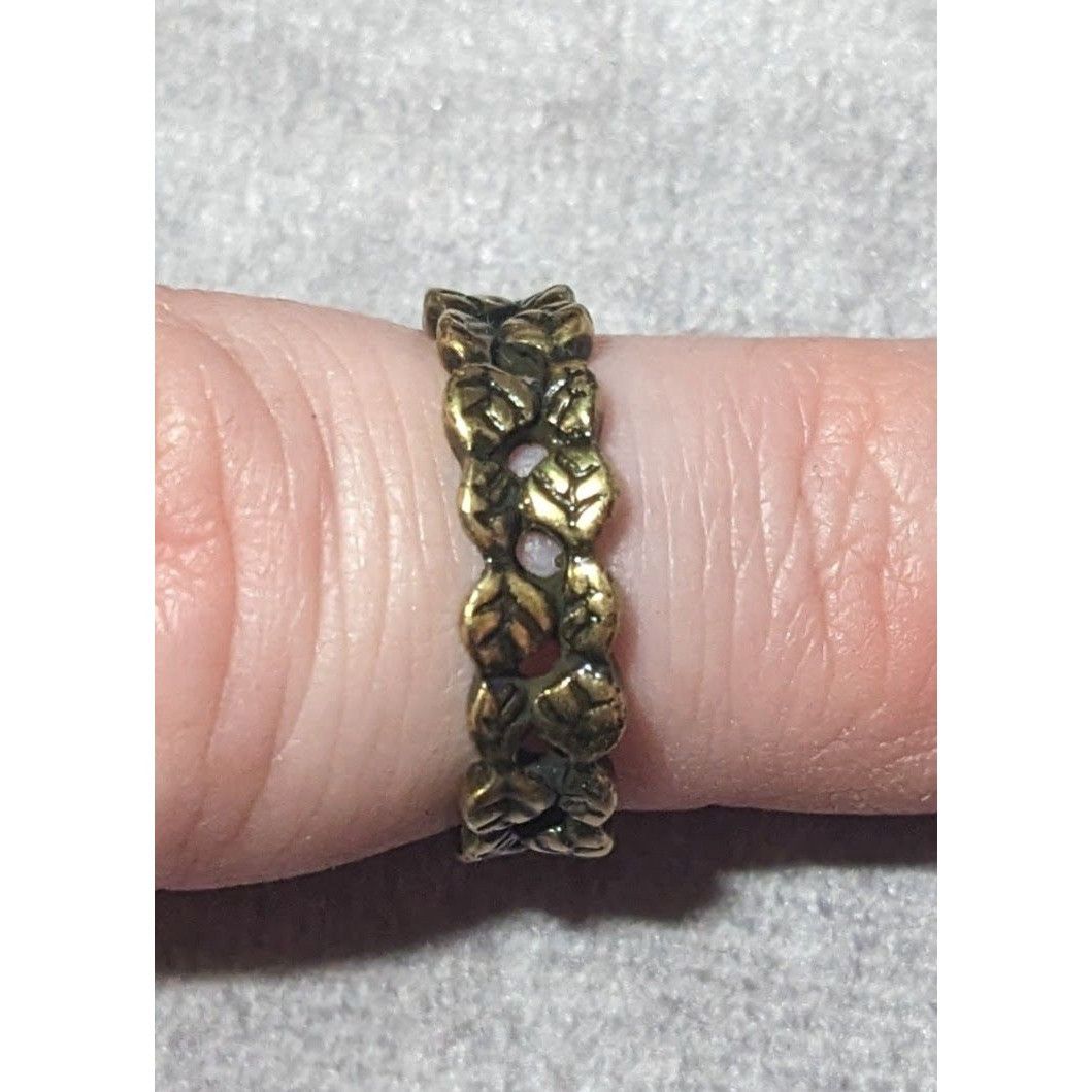 Other Elven Leaf Fantasy Gold Tone Costume Ring Size 6 Size ONE SIZE - 12 Thumbnail