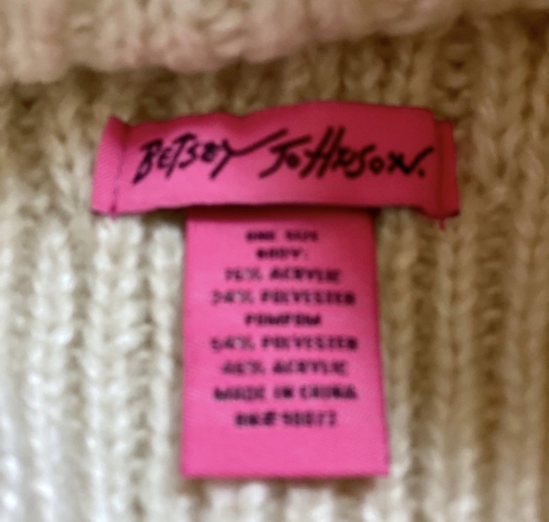 Betsey Johnson BETSEY JOHNSON IVORY PEARL KNIT BEANIE HAT Size ONE SIZE - 4 Thumbnail
