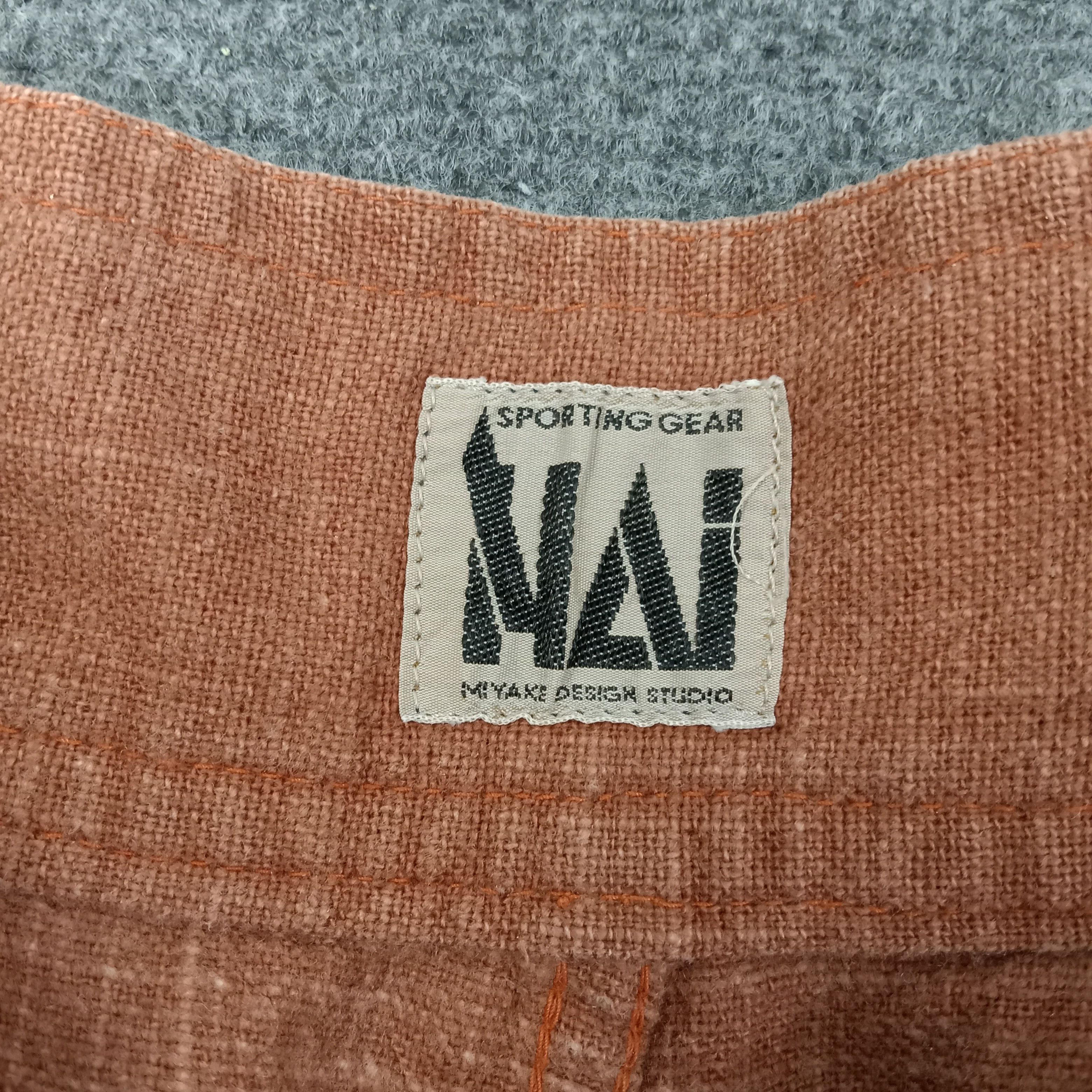 Hai Sporting Gear by Issey Miyake Balloon Pants C244N19