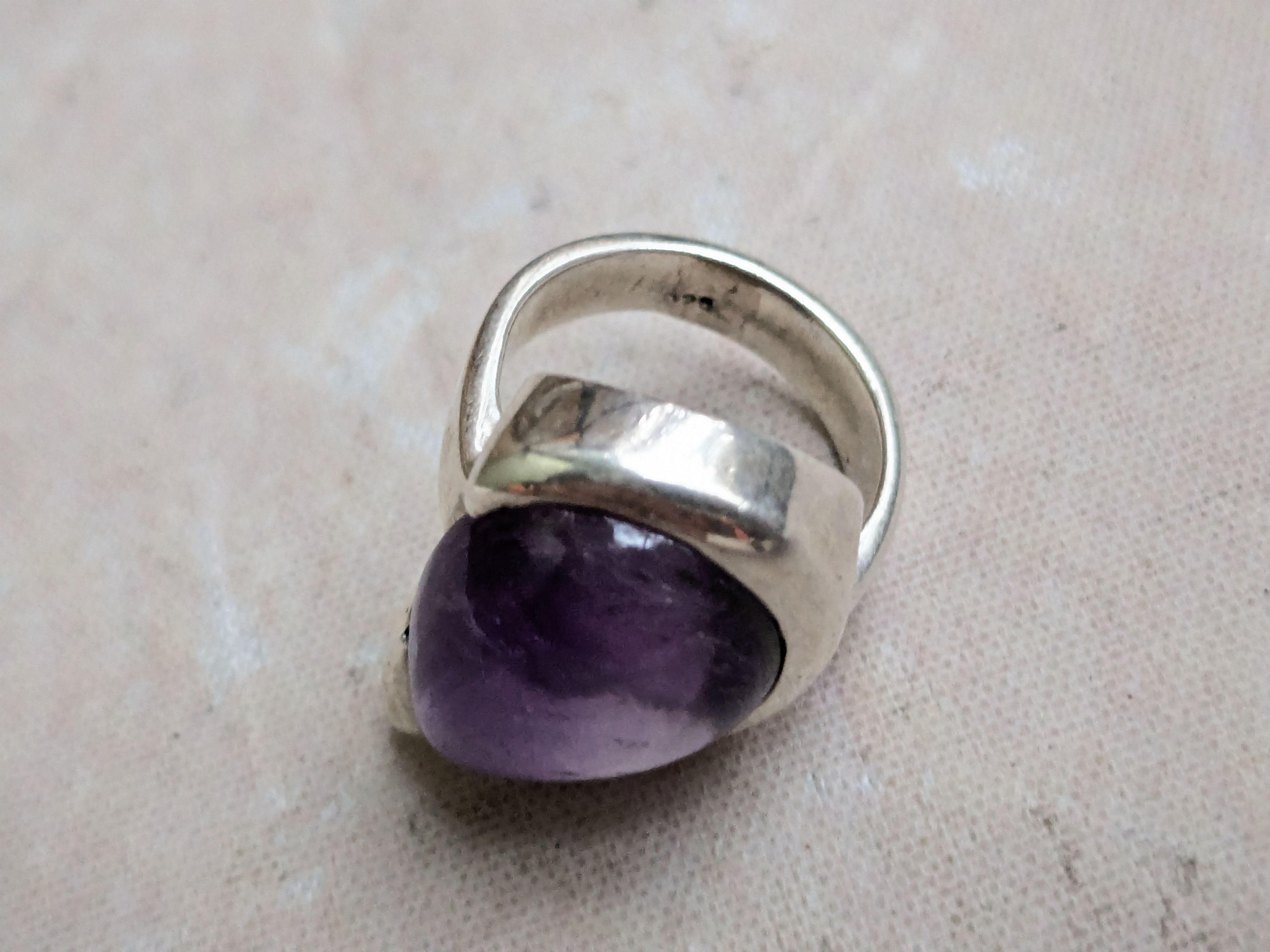 Sterling Silver Vintage Sterling Silver Ring Purple Amethyst 6 Teardrop Size ONE SIZE - 6 Thumbnail