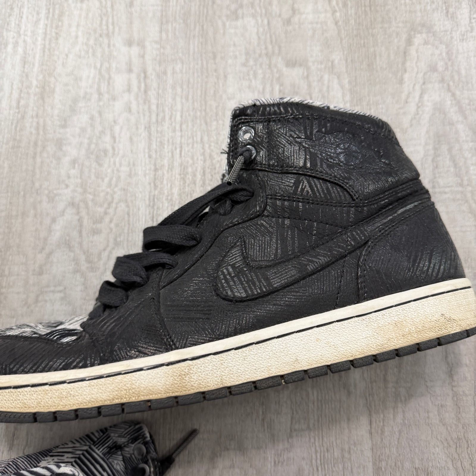 Jordan Brand Air Jordan 1 Retro High BHM Black History Month 14 Sneakers Size US 14 / EU 47 - 3 Thumbnail