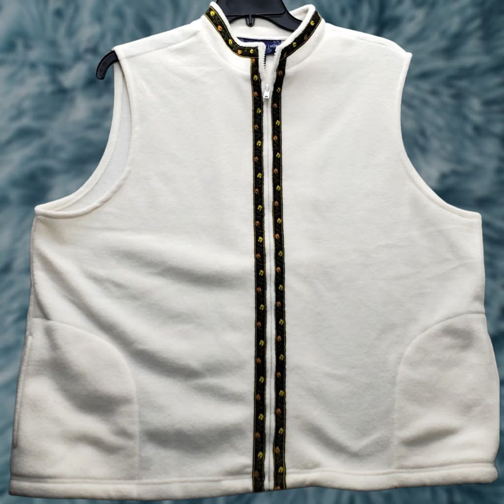 Vintage Susan Graver Vest Women 1X Tan Pouch Pocket Sleeveless Mock Neck Full Zip Vest Womens Size 1X Tan Pockets Zip Size XL / US 12-14 / IT 48-50 - 1 Thumbnail