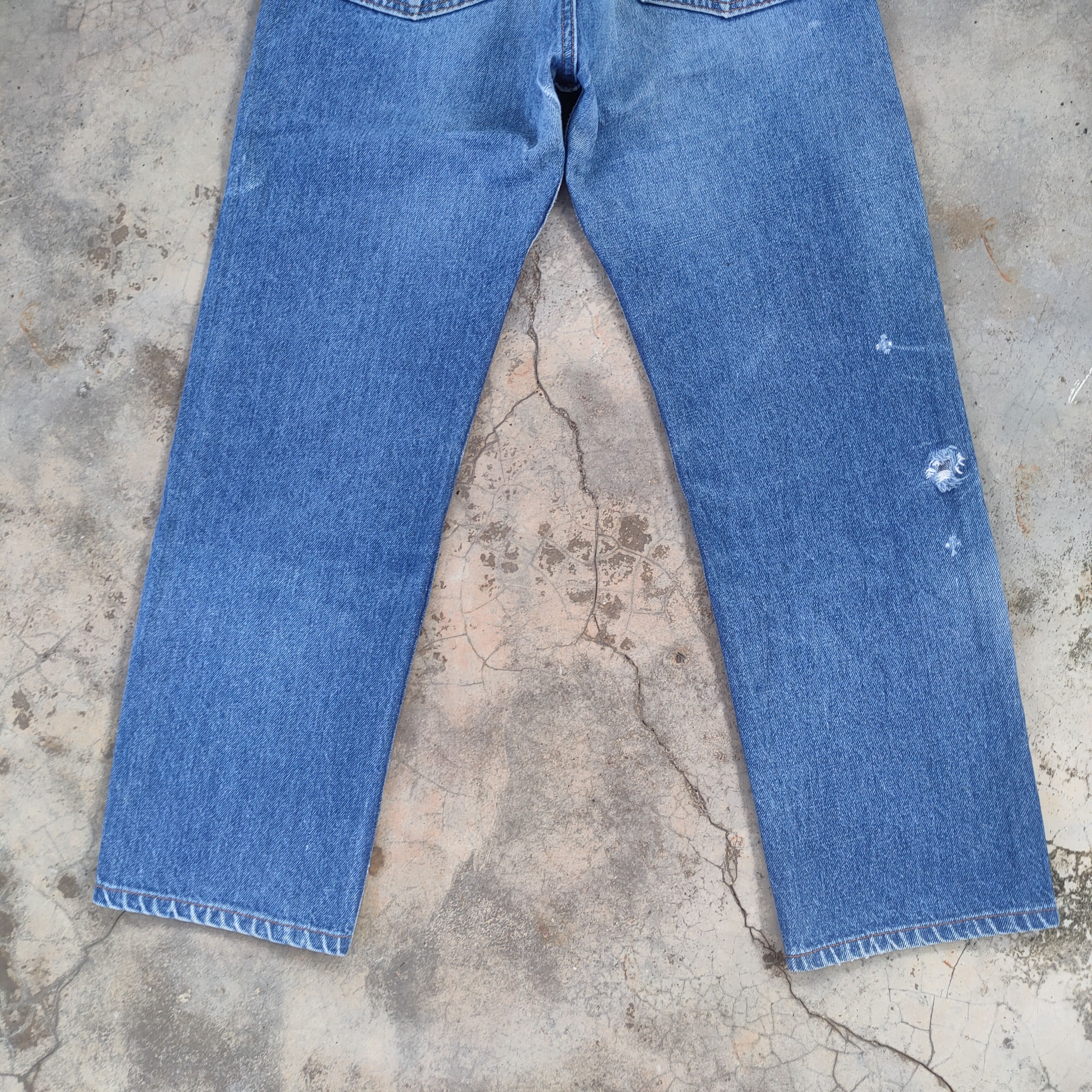 Levi's Vintage Clothing W30 VINTAGE LEVI'S 505 FADED DISTRESSED RIPPED JEANS PANTS Size US 30 / EU 46 - 11 Thumbnail
