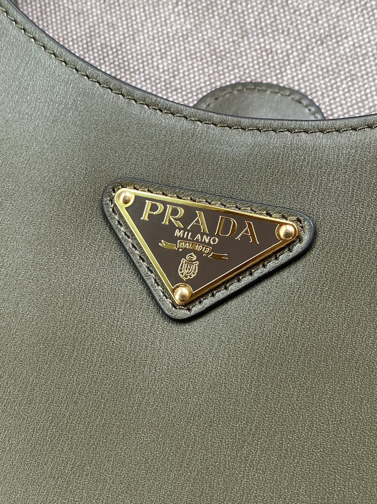 Prada Prada Cleo Green Leather Shoulder Bag Size ONE SIZE - 8 Thumbnail