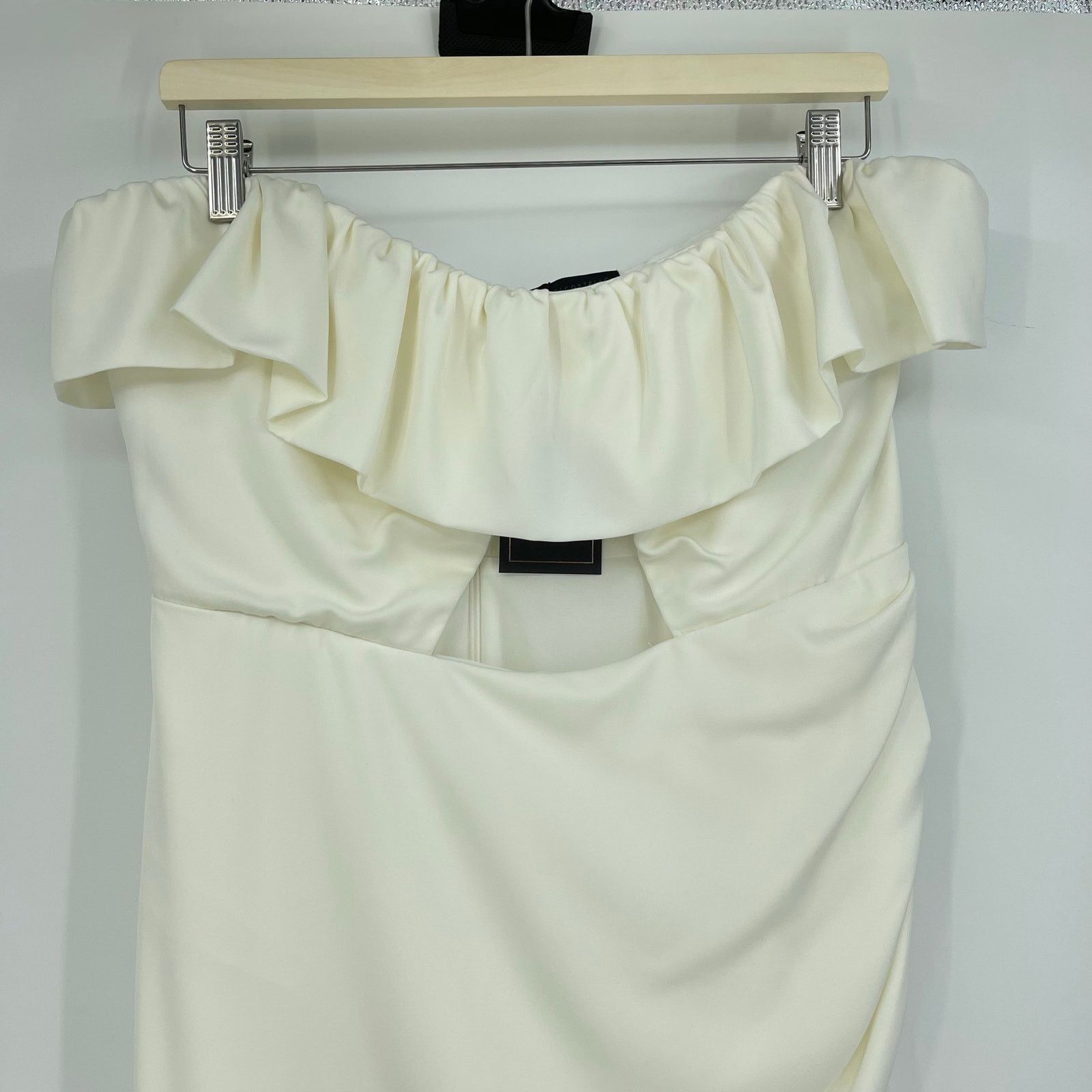 REVOLVE Michael Costello x REVOLVE | NWT Jun Gown in Ivory Maxi XL Size XL / US 12-14 / IT 48-50 - 7 Thumbnail
