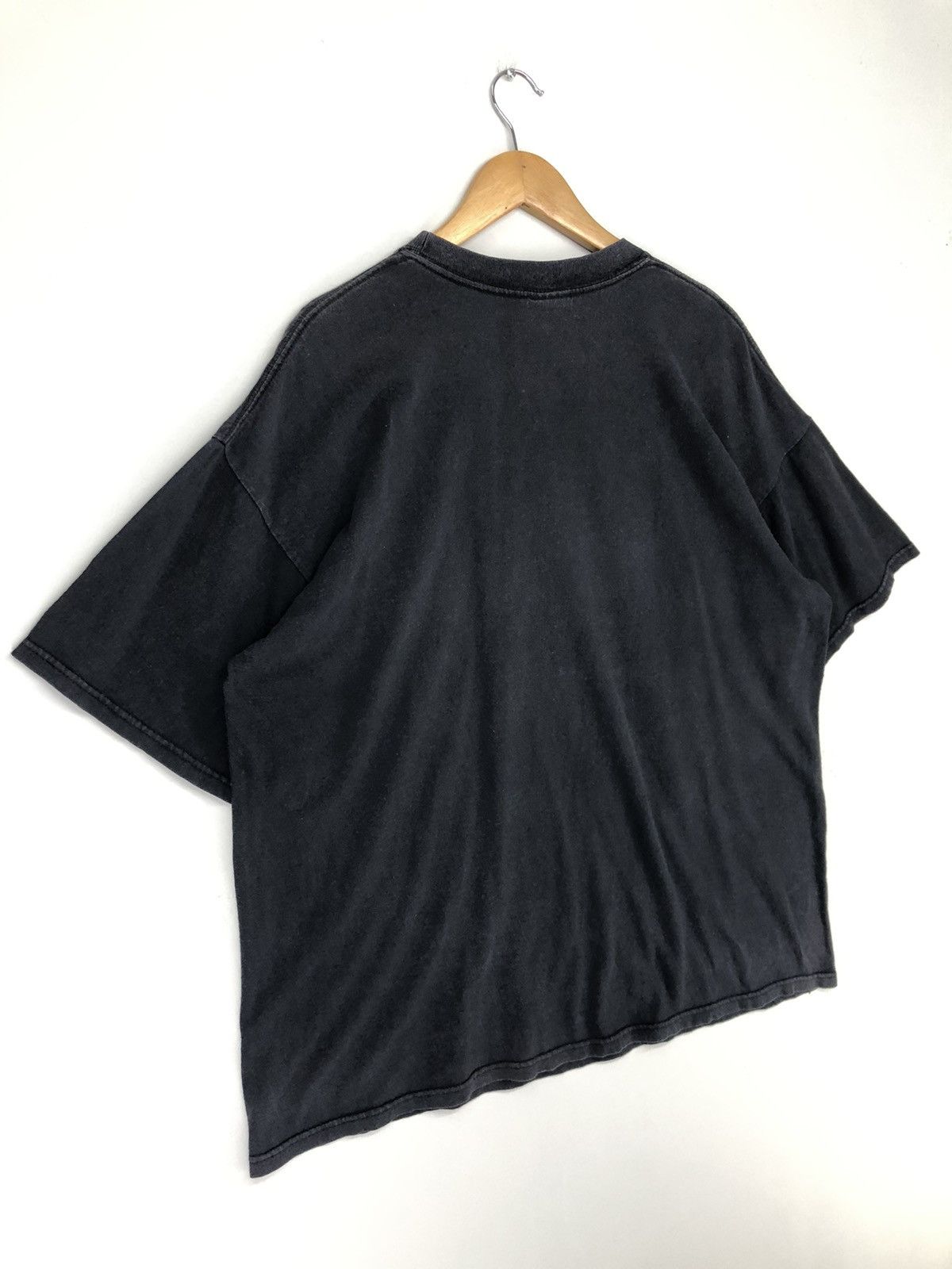DC Comics × Vintage Vintage Y2K Superman DC Comics Big Logo Faded Tshirt Size US XL / EU 56 / 4 - 14 Thumbnail