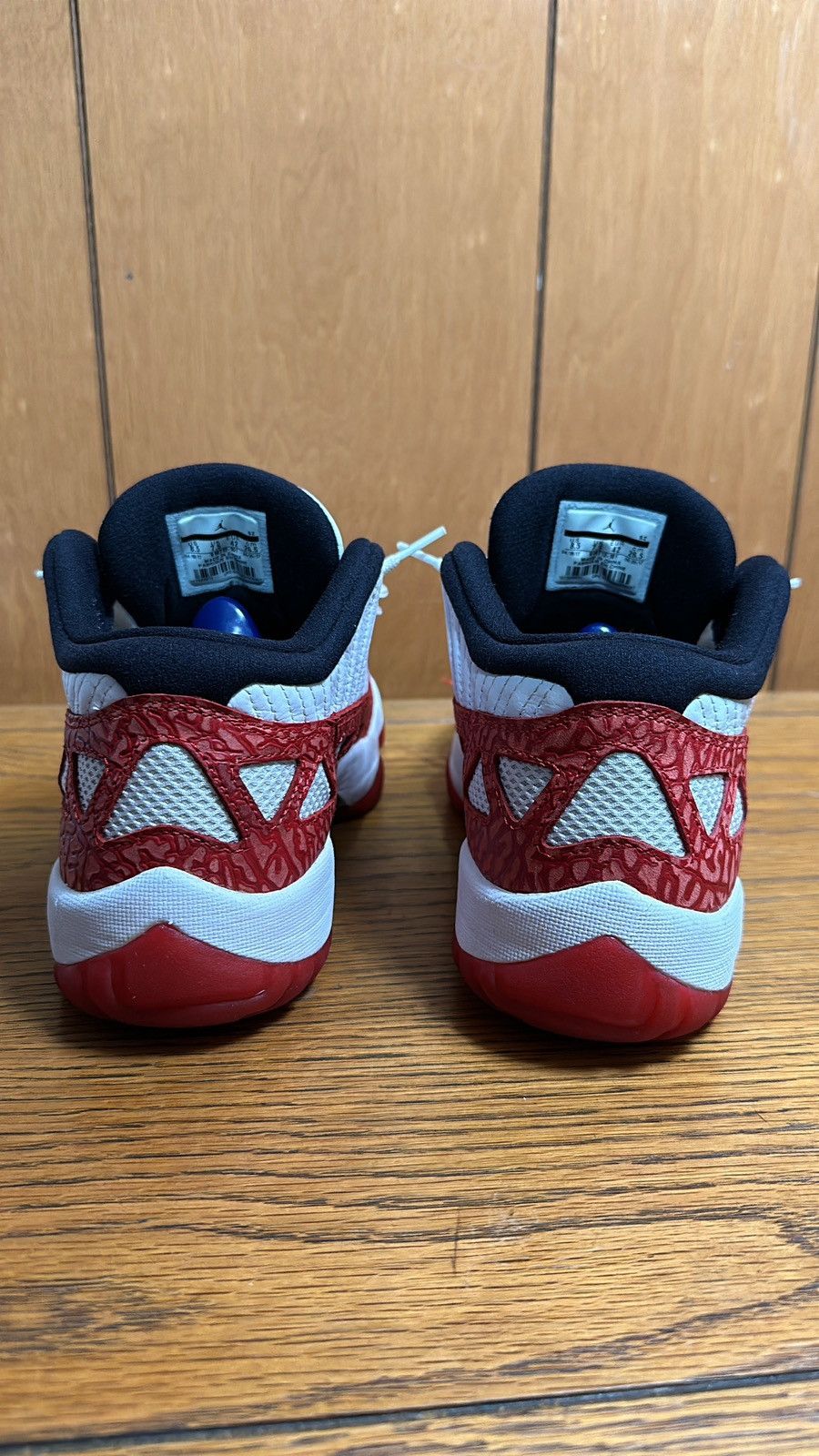 Jordan Brand Jordan 11 ie low “gym red” Size US 8.5 / EU 41-42 - 2 Thumbnail