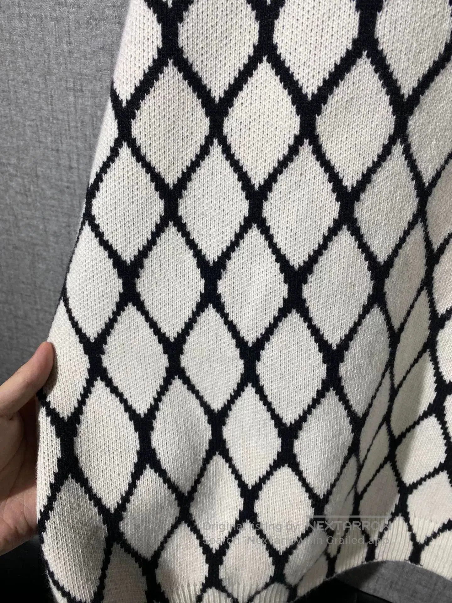 Valentino valentino knit sweater with tag, size xl. Size US XL / EU 56 / 4 - 3 Thumbnail