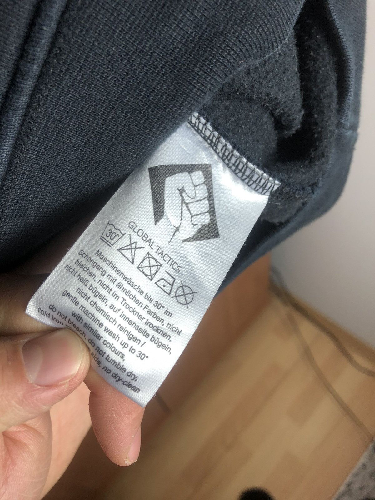 Designer Hoodie heimwerker king oderso herz crewneck Size US M / EU 48-50 / 2 - 4 Thumbnail