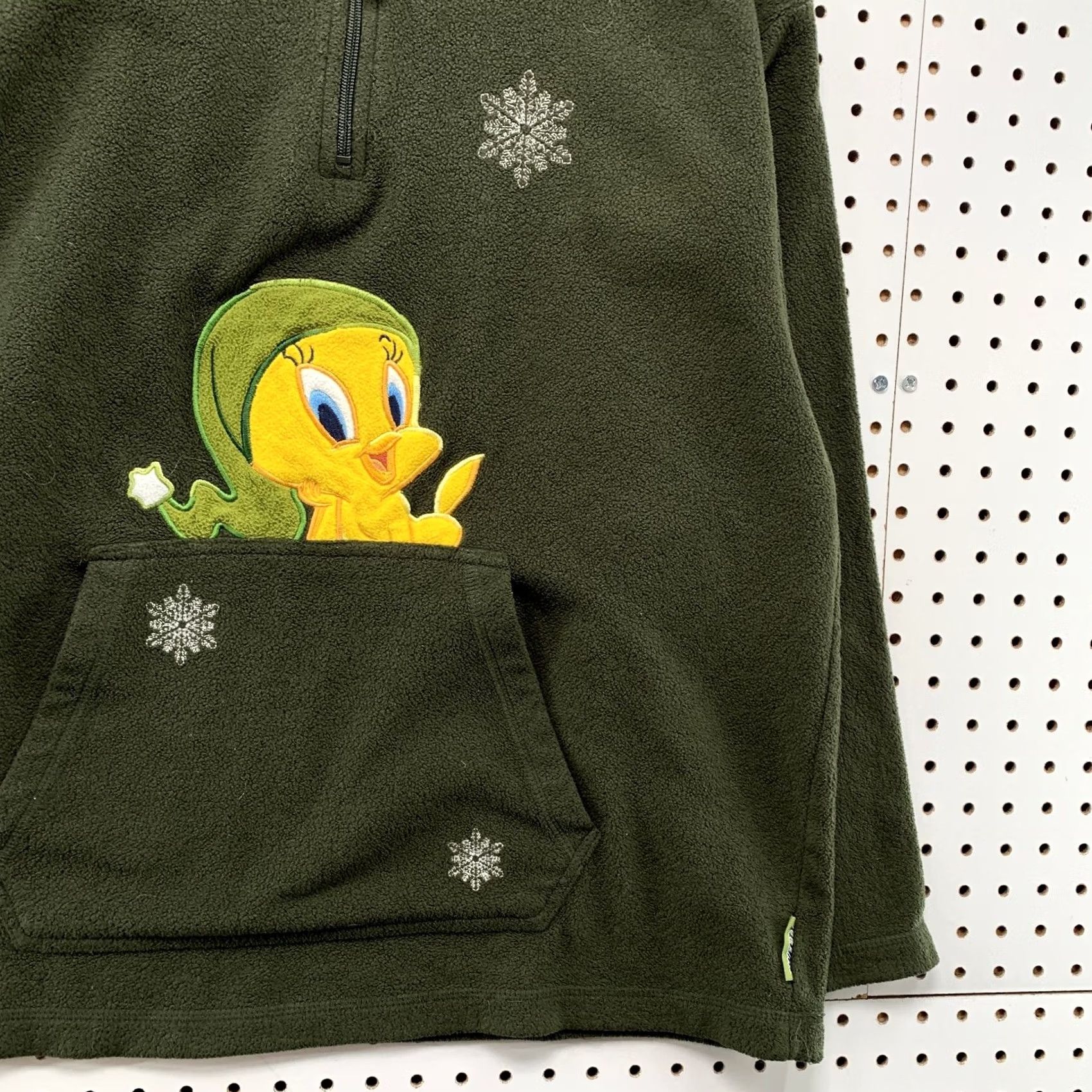 Vintage VINTAGE Looney Tunes Sweatshirt Hoodie Women Large Green Fleece Snowflake Tweety Sweater Sweatshirt Hoodie Size L / US 10 / IT 46 - 5 Thumbnail