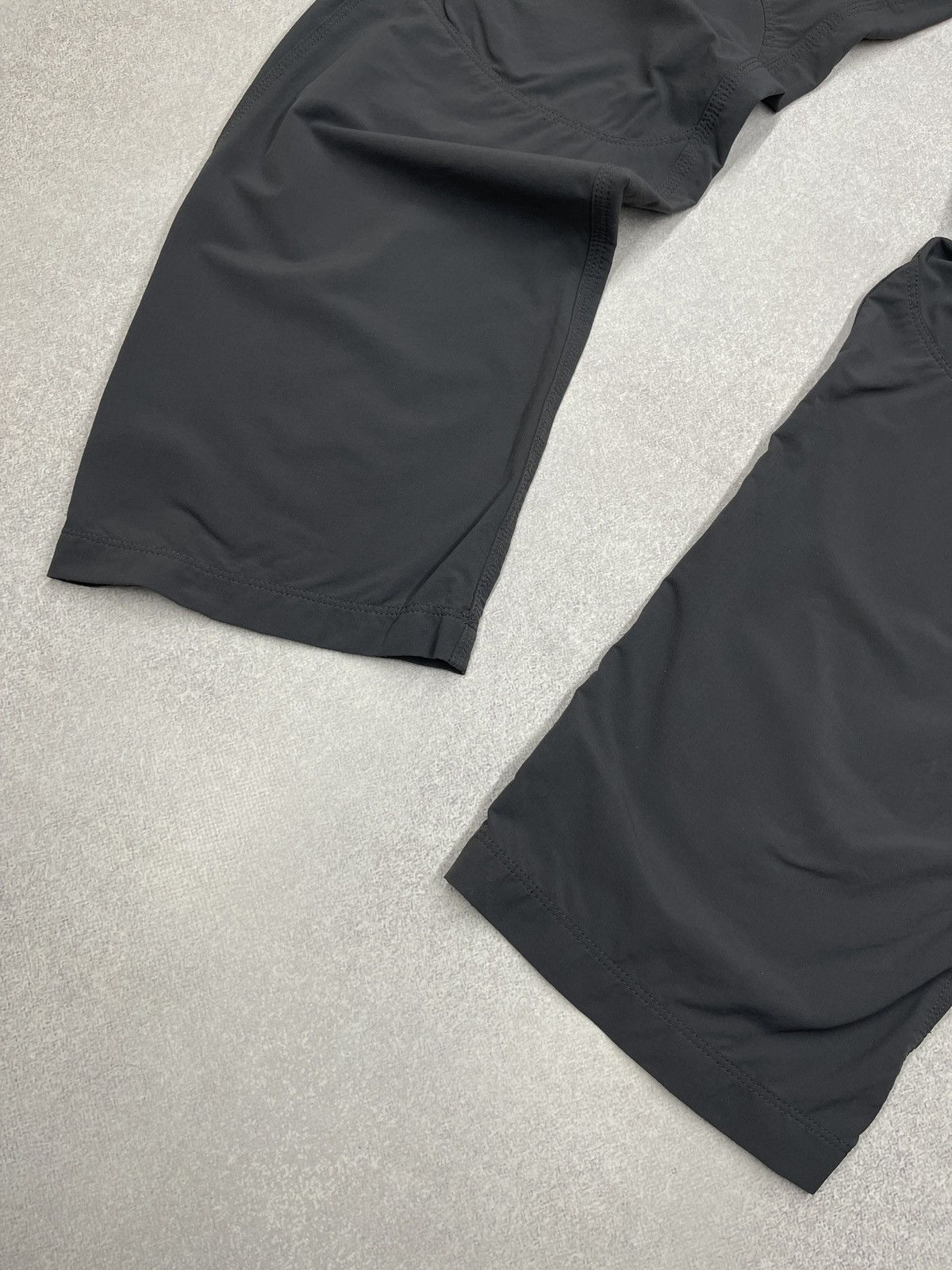 The North Face Mens The North Face Nylon Pants Grey Outdoor Gorpcore Size US 34 / EU 50 - 6 Thumbnail