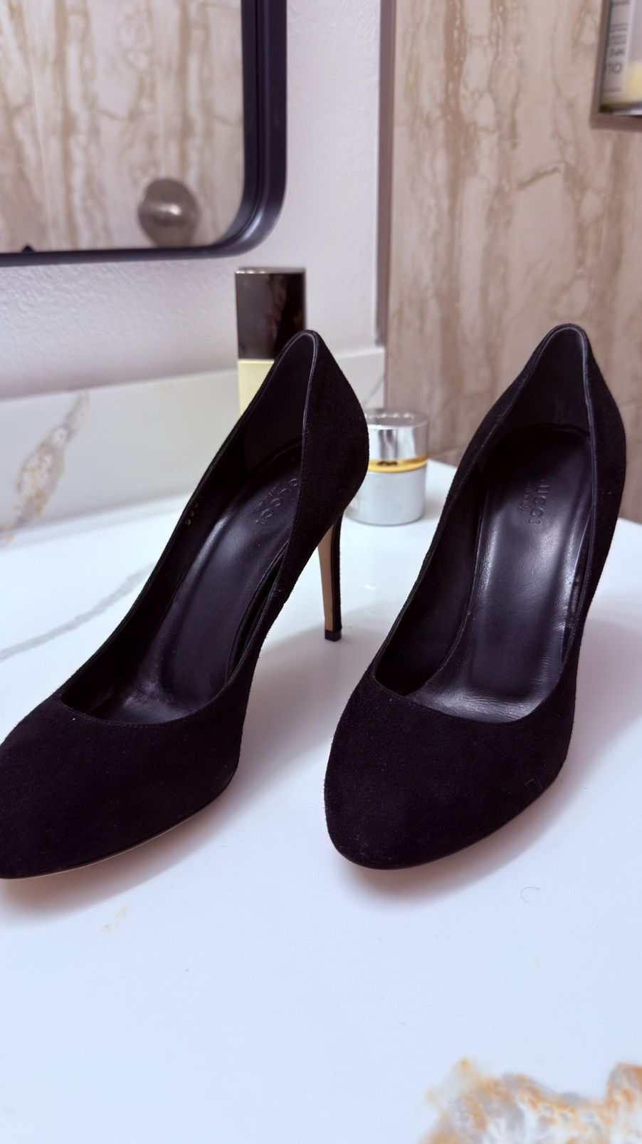 Suede Round Toe Pumps