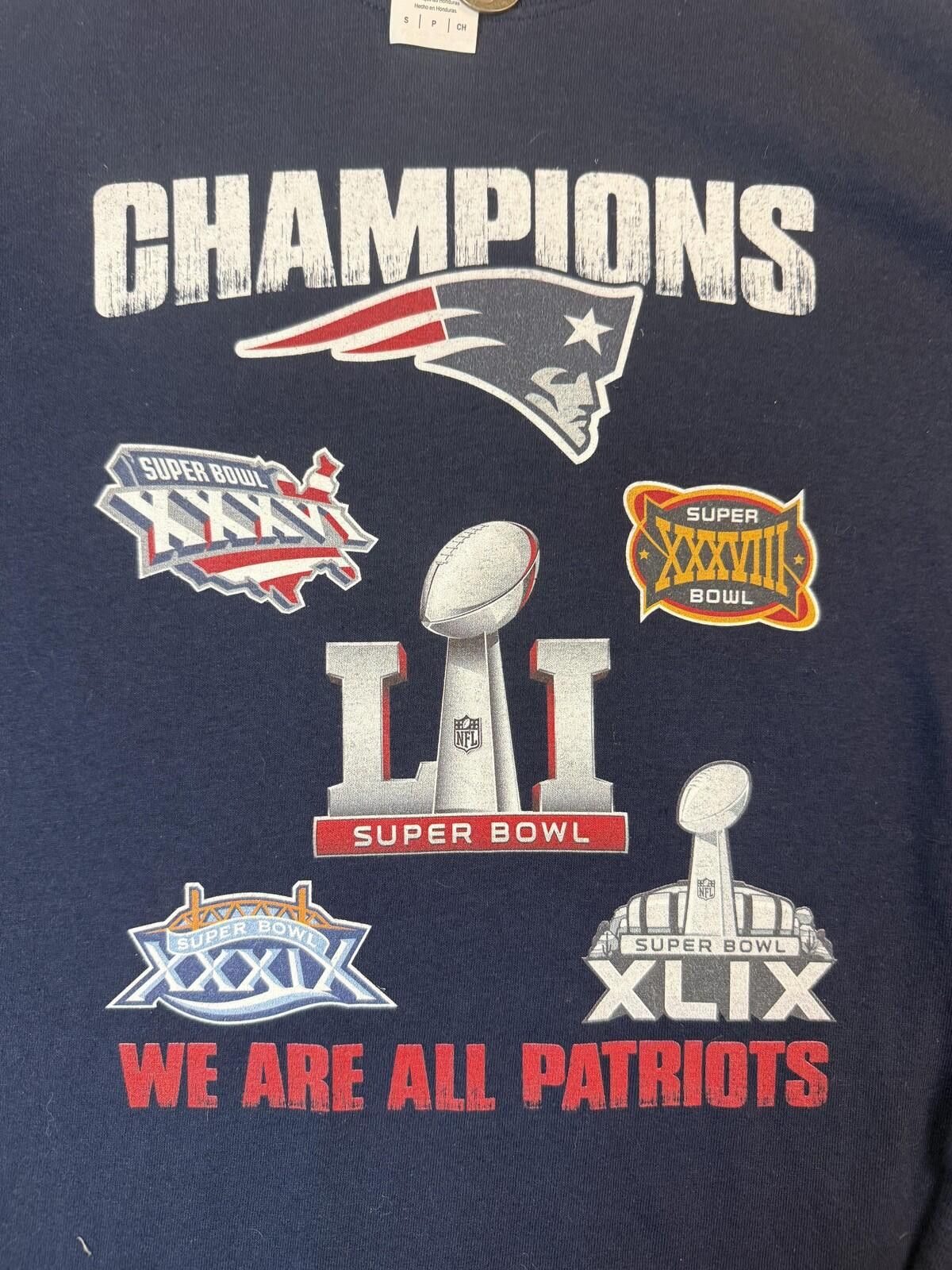 Gildan New England Patriots Shirt Mens S Super Bowl Dynasty Brady Size US S / EU 44-46 / 1 - 2 Thumbnail