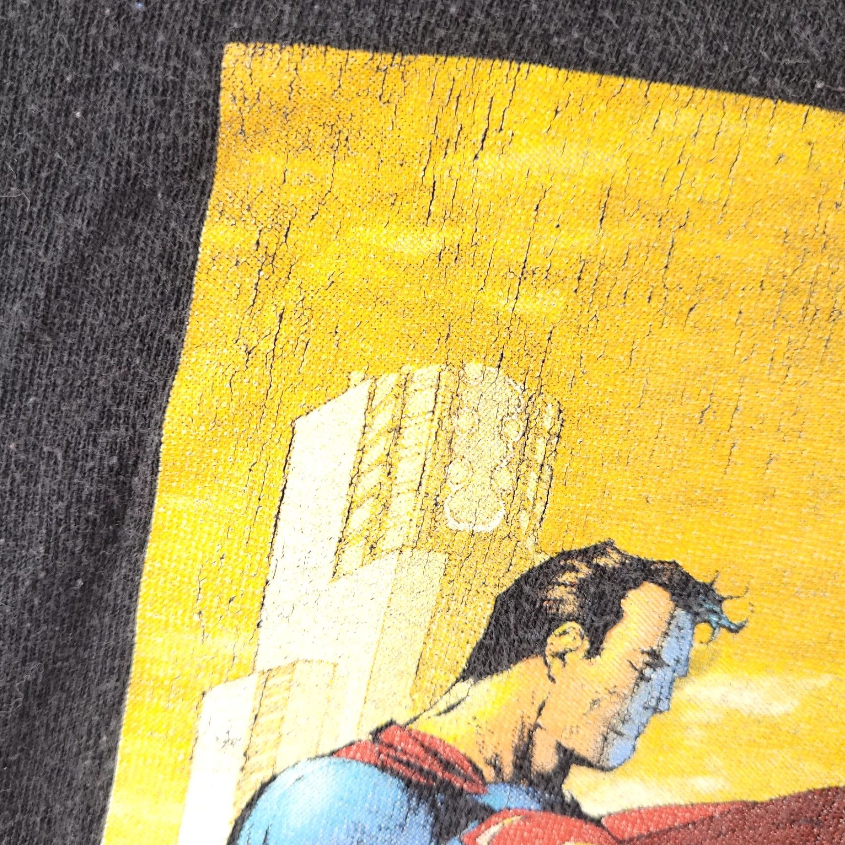 Vintage DC Batman vs Superman T Shirt Mens Large Black Short Sleeve Faded Distressed Shirt Mens DC Size US L / EU 52-54 / 3 - 3 Thumbnail