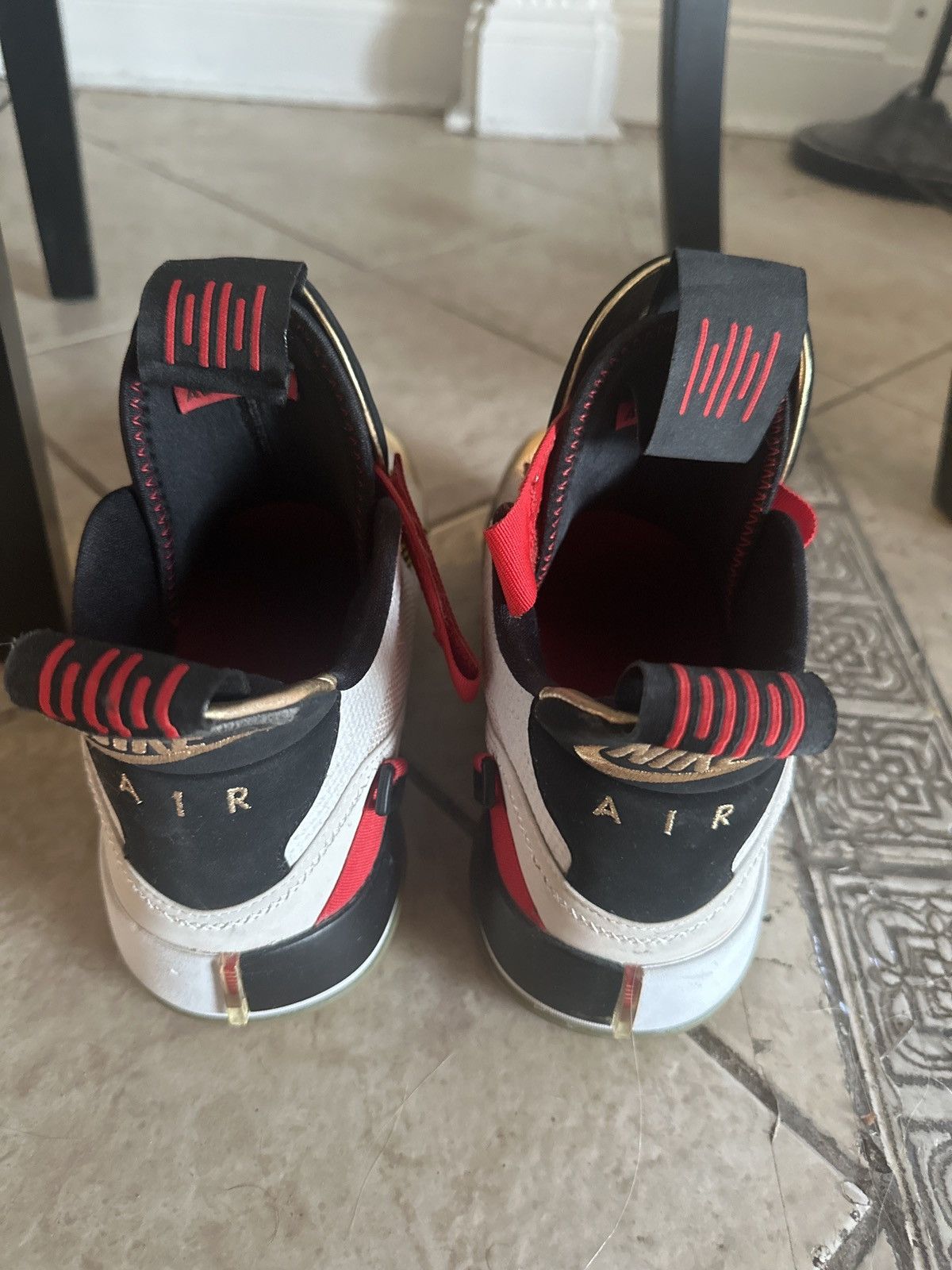 Jordan Brand × Nike Air Jordan XXXIII Size US 11 / EU 44 - 4 Thumbnail