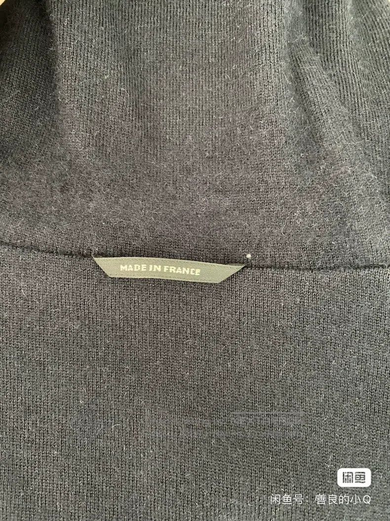 Hermes Hermes Men's Hooded Jacket, Dark Tone Design, Stylish and Size US L / EU 52-54 / 3 - 7 Thumbnail