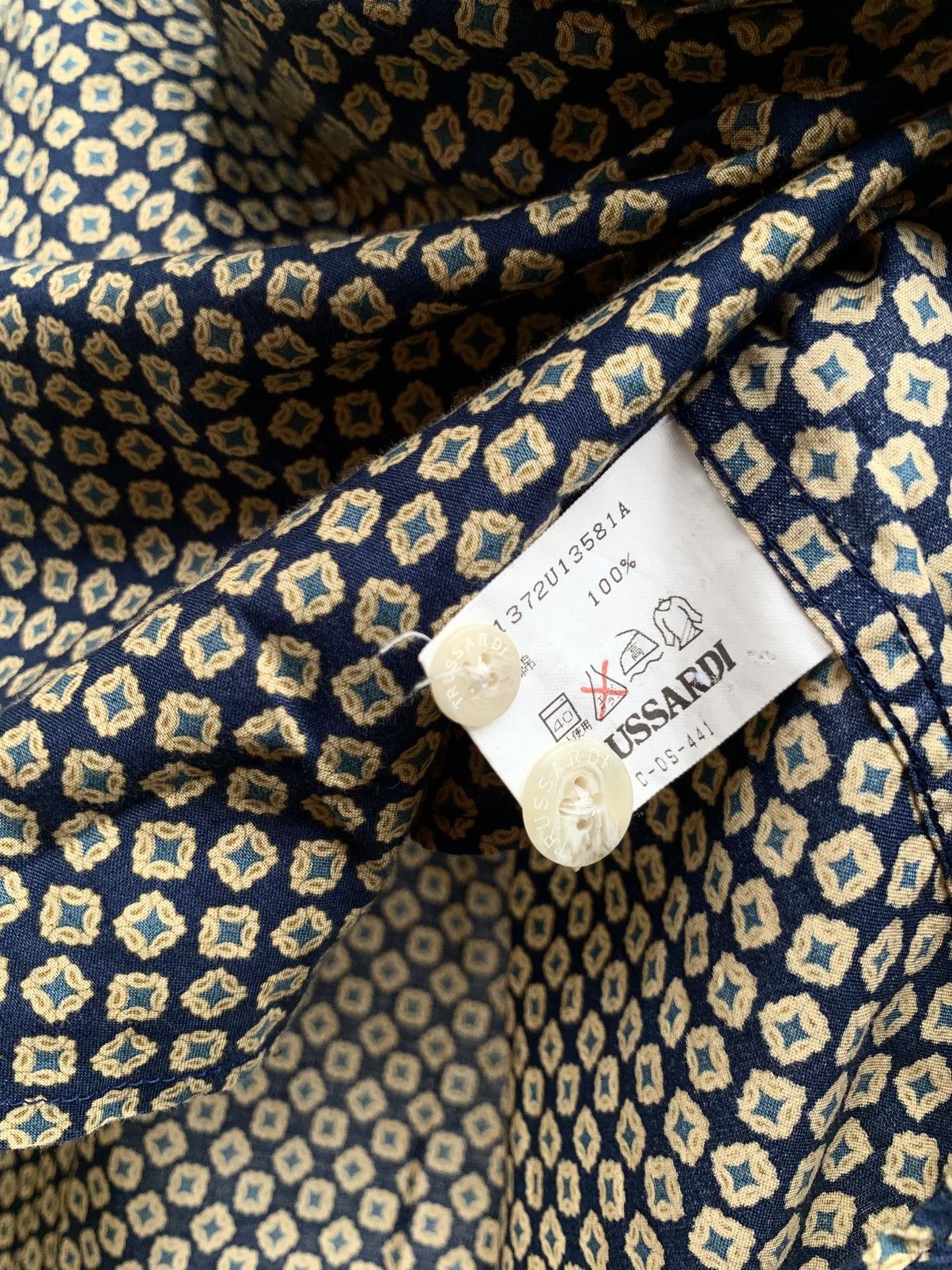 Trussardi Vintage trussardi monogram button down shirt Size US L / EU 52-54 / 3 - 7 Thumbnail