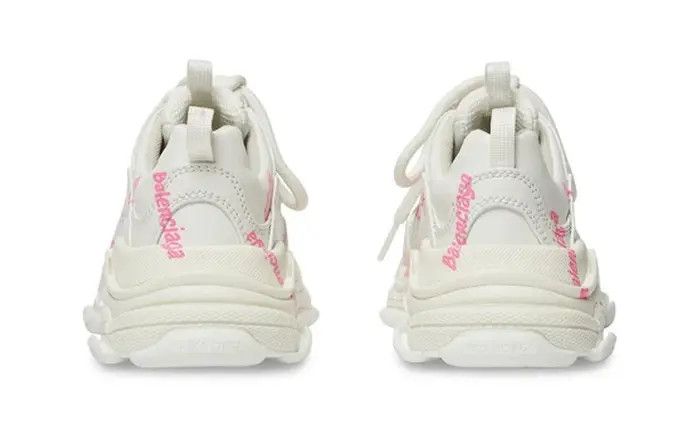 Balenciaga o1tr1nto0226 KIDS Size: 33 / Triple S Logotype Sneaker White Size US 4 / IT 34 - 5 Thumbnail