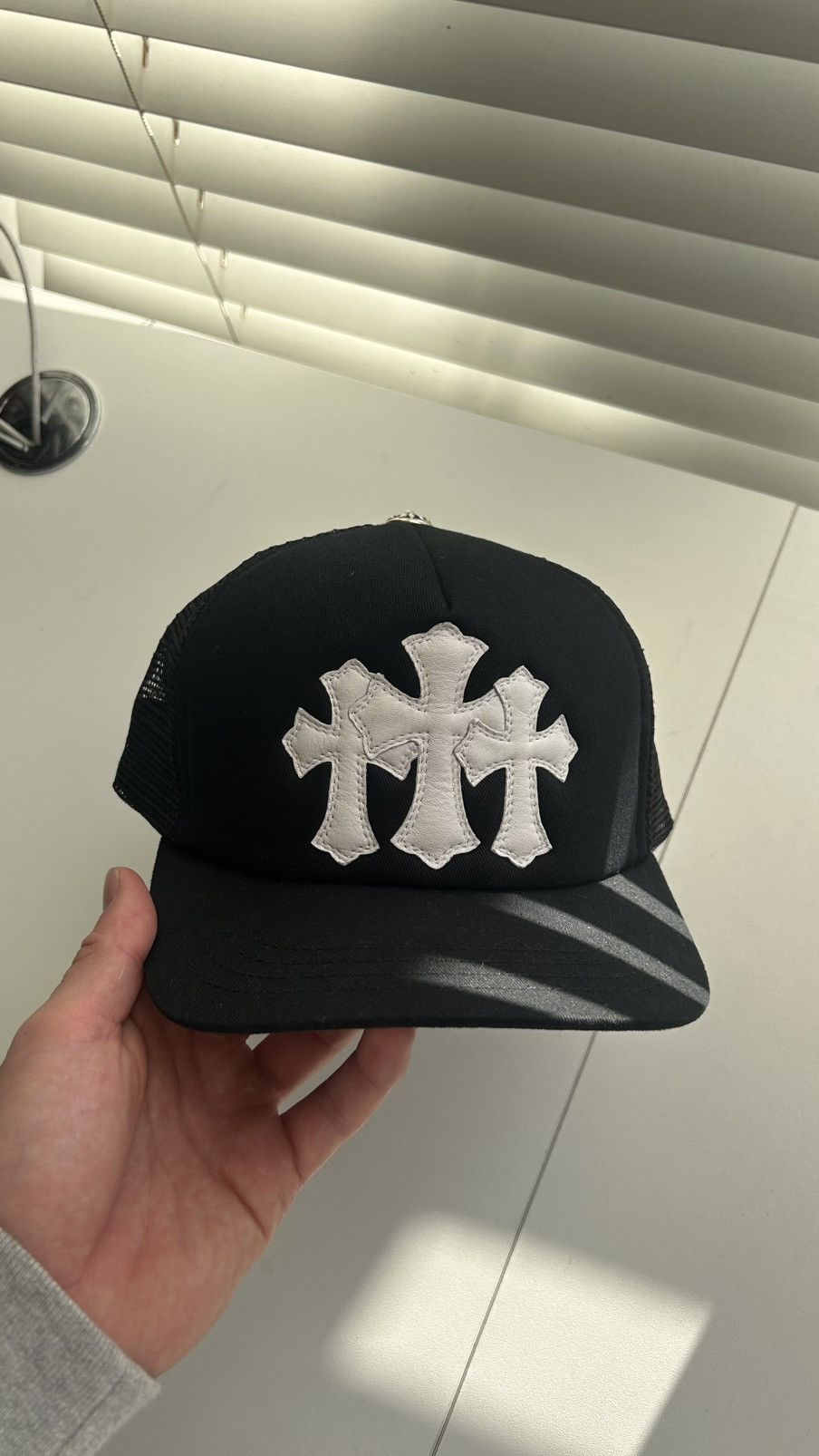 Chrome Hearts Chrome Hearts White Triple Cross Trucker Hat Size ONE SIZE - 2 Thumbnail