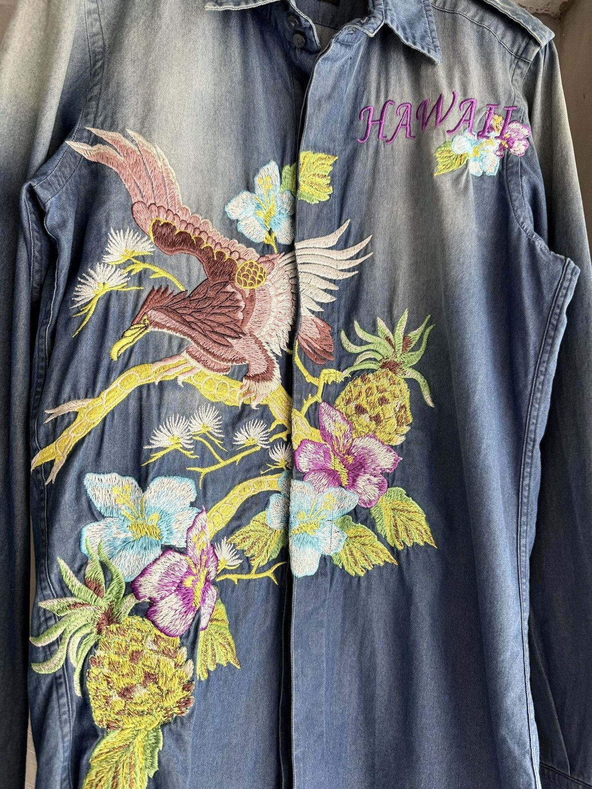 Dolce & Gabbana DOLCE&GABBANA 2005SS Eagle Embroidered Denim Shirt Jacket Size US S / EU 44-46 / 1 - 4 Thumbnail