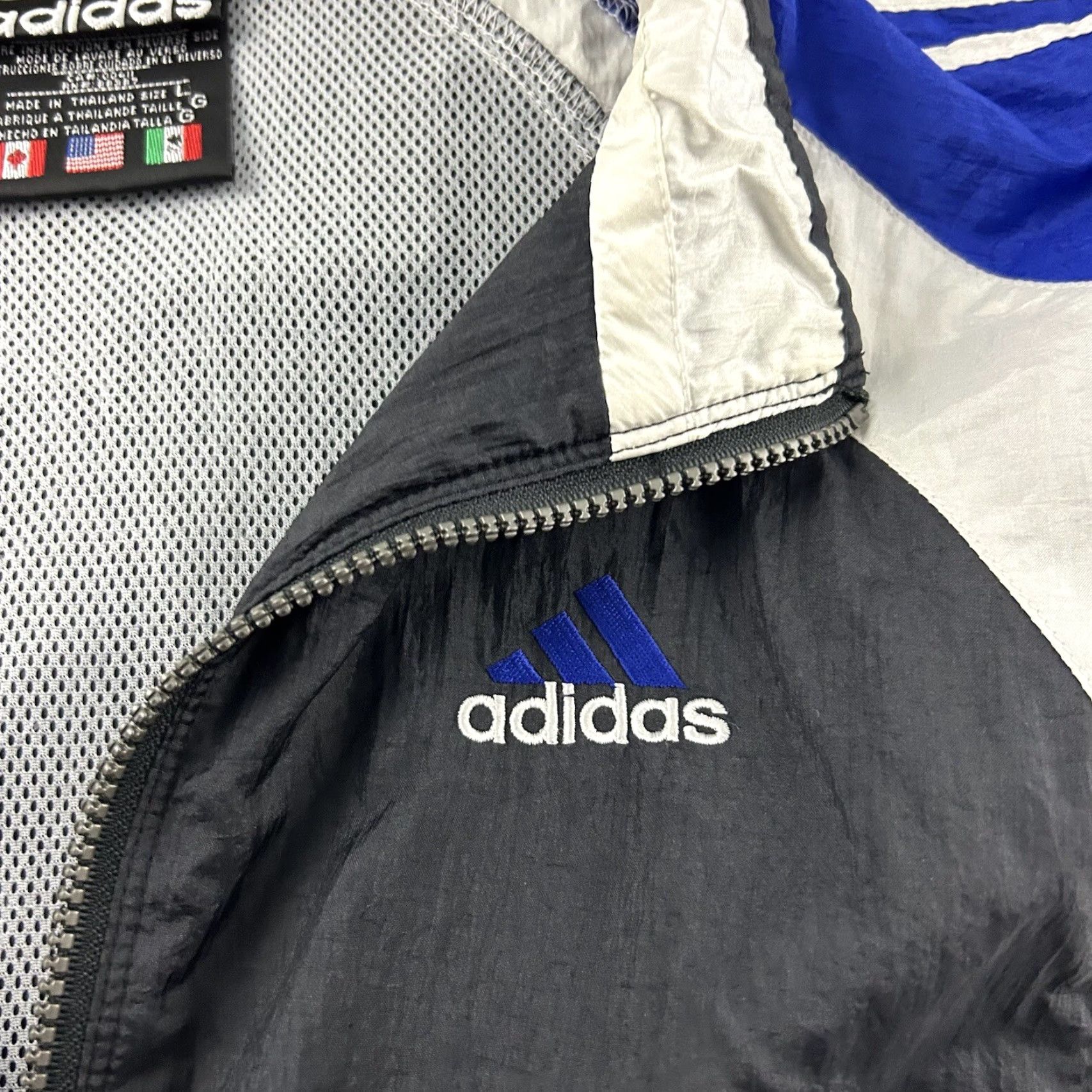Adidas VINTAGE adidas Full Zip Windbreaker Jacket Mens L Black Blue Windbreaker 90s Full Zip Nike Size US L / EU 52-54 / 3 - 3 Thumbnail