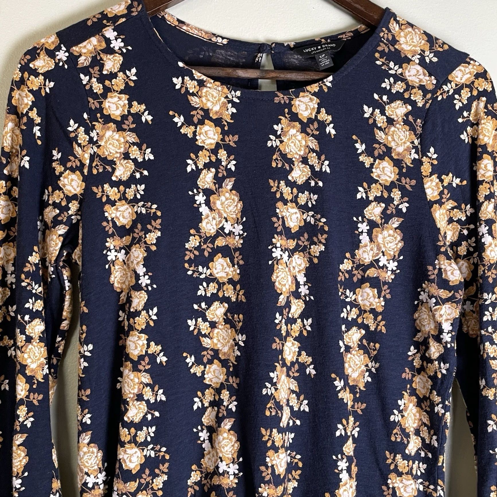 Lucky Brand Lucky Brand Blouse Top Floral Knit Peplum Blue Tan White Sleeves Long Casual Workwear Boho Hippie Bohemian Size S Womens Size S / US 4 / IT 40 - 3 Thumbnail
