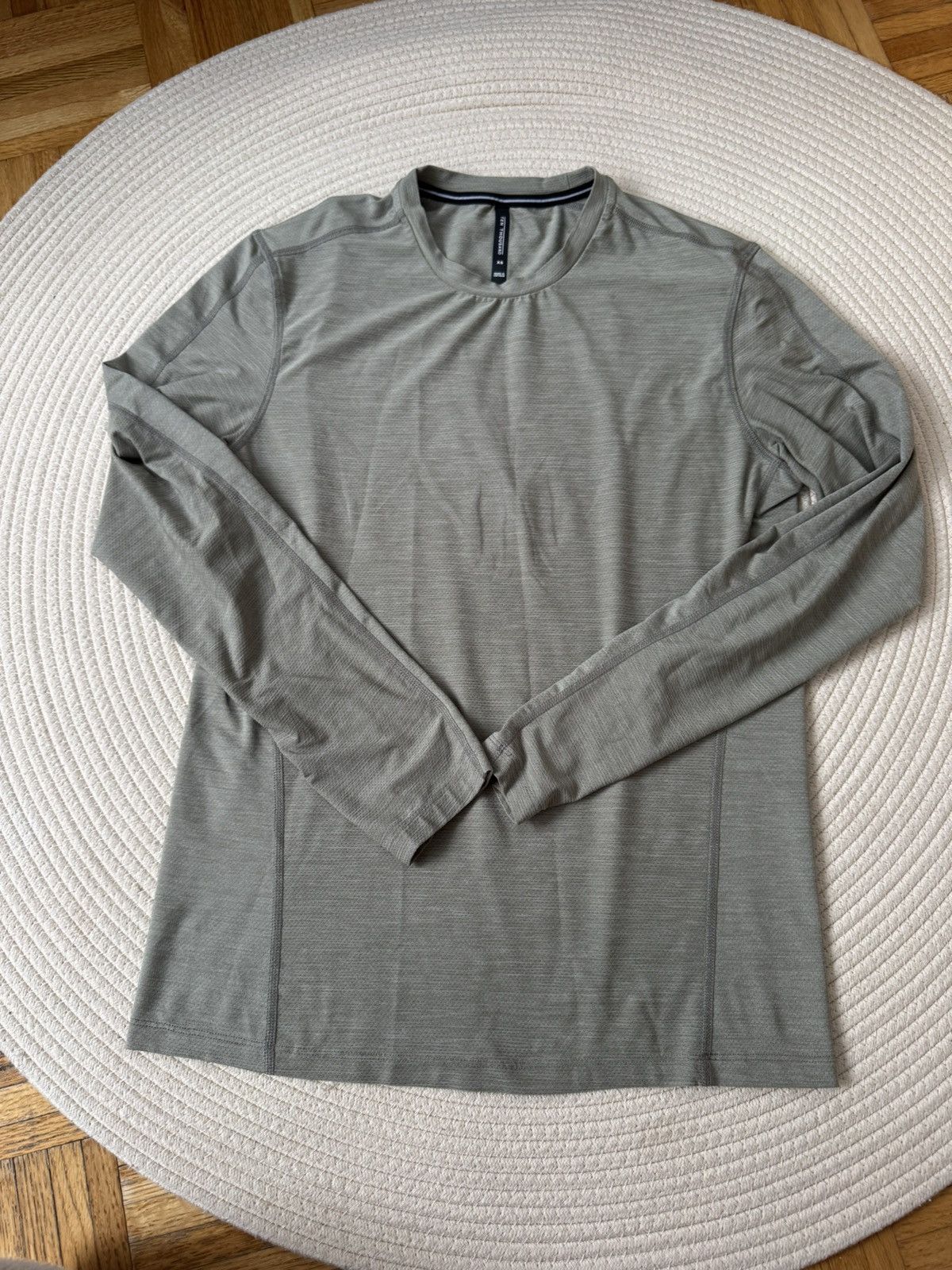 Other Ten Thousand Versatile Long Sleeve shirt set of 2 size XS Size XS / US 0-2 / IT 36-38 - 2 Thumbnail