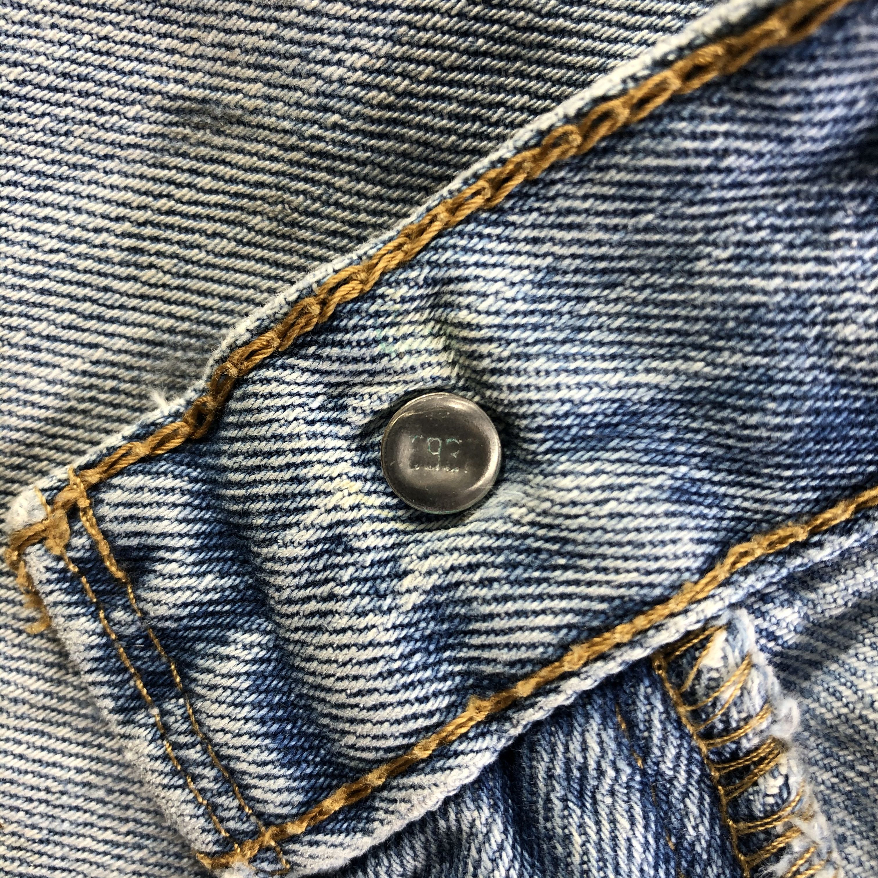 Levi's Vintage Light Wash Levis 550 Jeans-J3516 Size US 37 - 10 Thumbnail