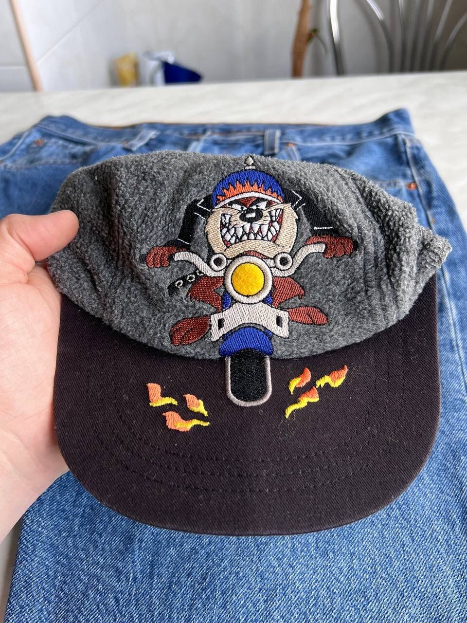 Vintage × Warner Bros Vintage Taz Looney Tunes Cap Crazy Biker Angry Y2K Hype Size ONE SIZE - 1 Thumbnail