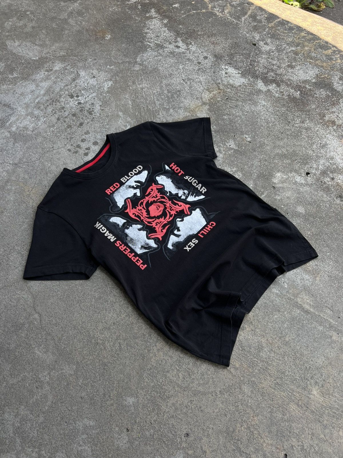 Band Tees Red Hot Chilli Peppers T-shirt Blood Sugar Sex Magic 1991 Size US S / EU 44-46 / 1 - 2 Thumbnail