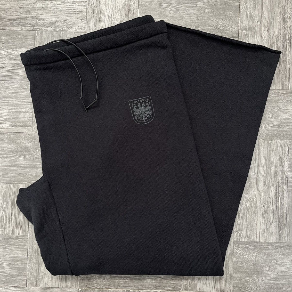Yeezy Yeezy Vultures Sweatpants Black Size US 36 / EU 52 - 1 Thumbnail
