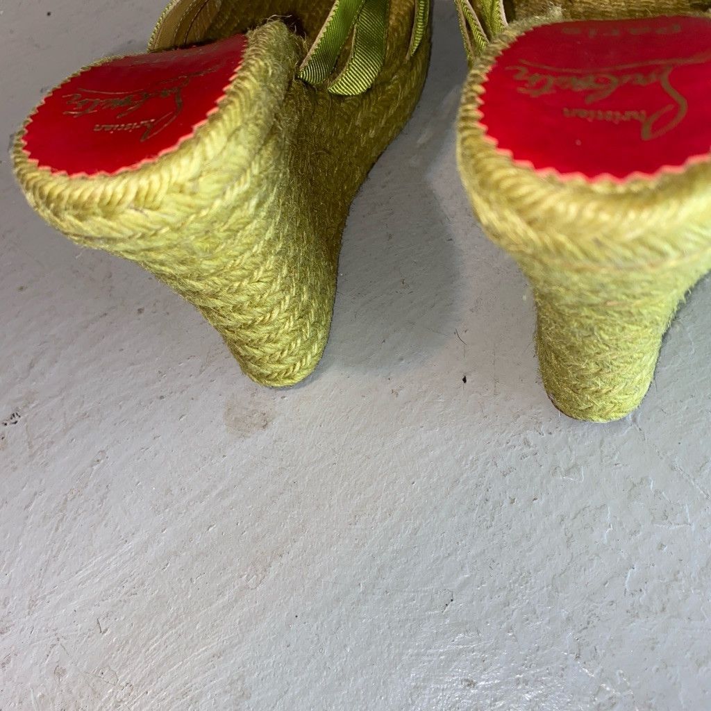 Christian Louboutin Women's Christian Louboutin Green Sandals Size 7 Size US 7 / IT 37 - 5 Thumbnail
