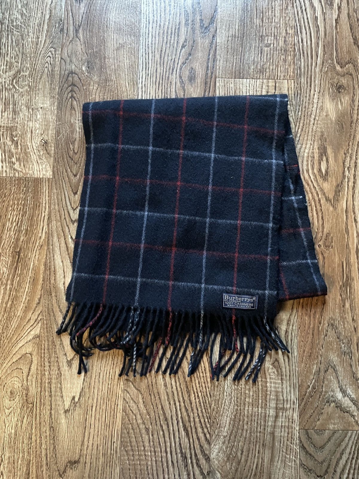Burberry Burberry Scarf /Muffler / Cashmere Size ONE SIZE - 1 Thumbnail