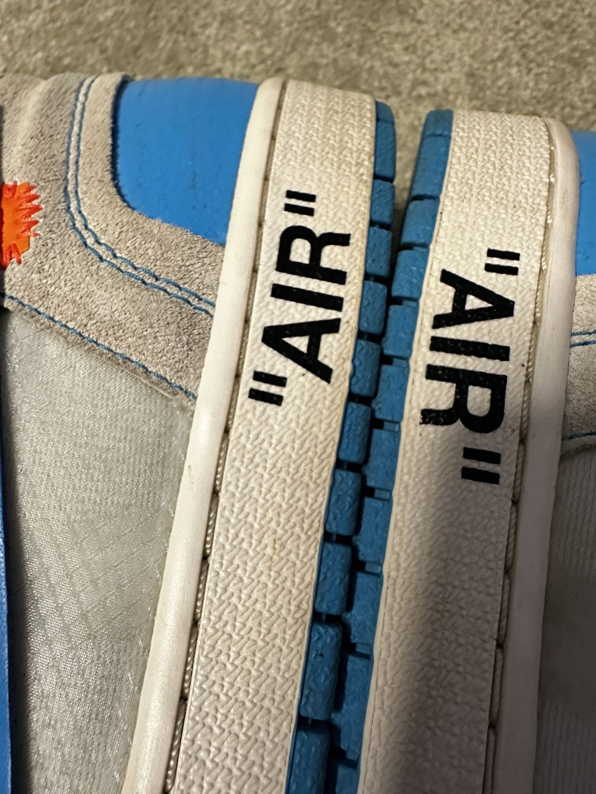 Nike × Off-White UNC Jordan 1 x Off-White Size US 11 / EU 44 - 6 Thumbnail
