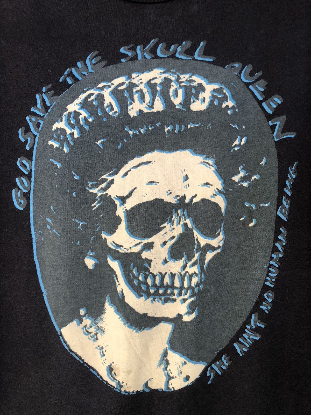 Band Tees Parody God Save The Skull Queen Tshirt Size US L / EU 52-54 / 3 - 2 Thumbnail