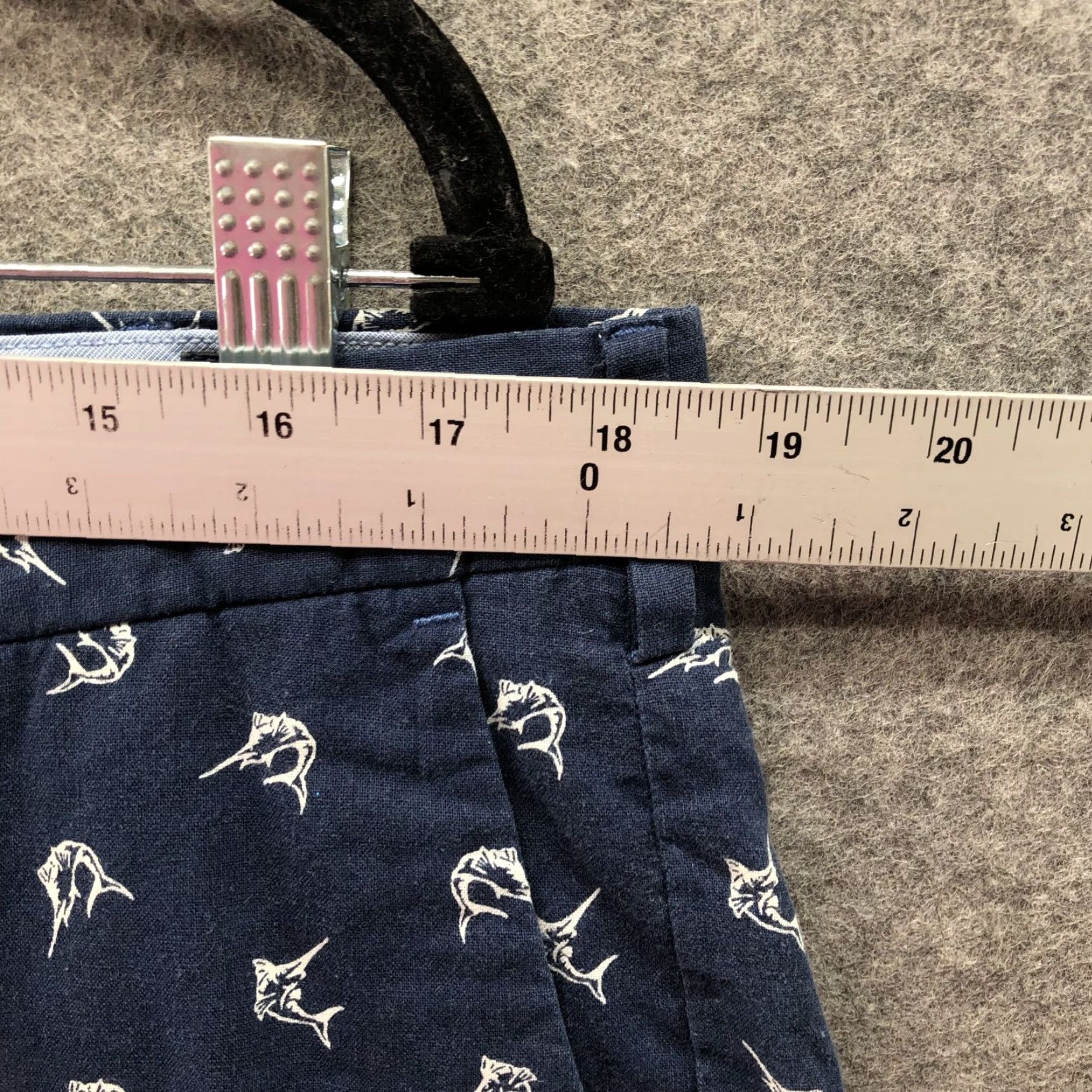 Polo Ralph Lauren Polo Ralph Lauren Classic Fit Linen Blend Shorts Mens 36 Blue Swordfish Print Chino Casual Summer Front Pockets Size US M / EU 48-50 / 2 - 3 Thumbnail